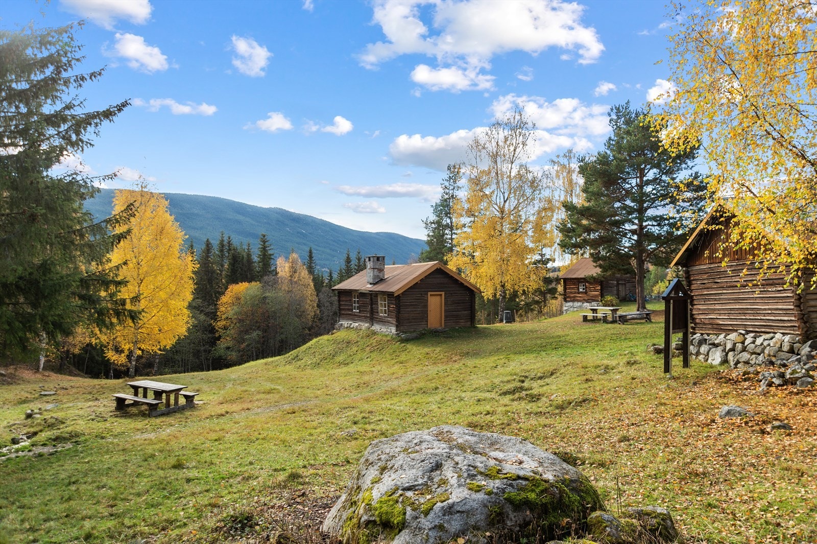 Renslotunet - et flott turmål fra husveggen. Galleribilde