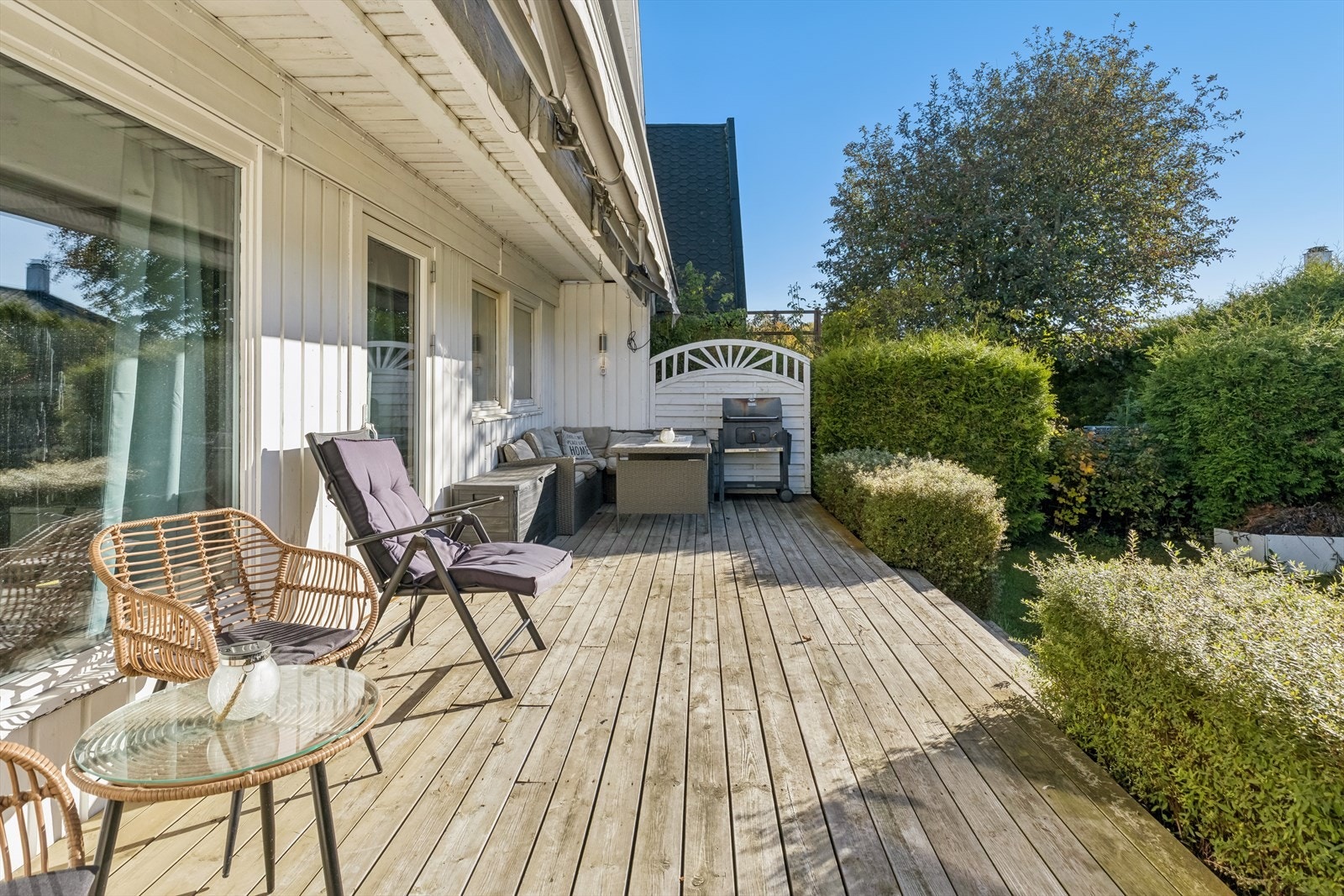 Sydvendt terrasse på ca. 22m2. Galleribilde