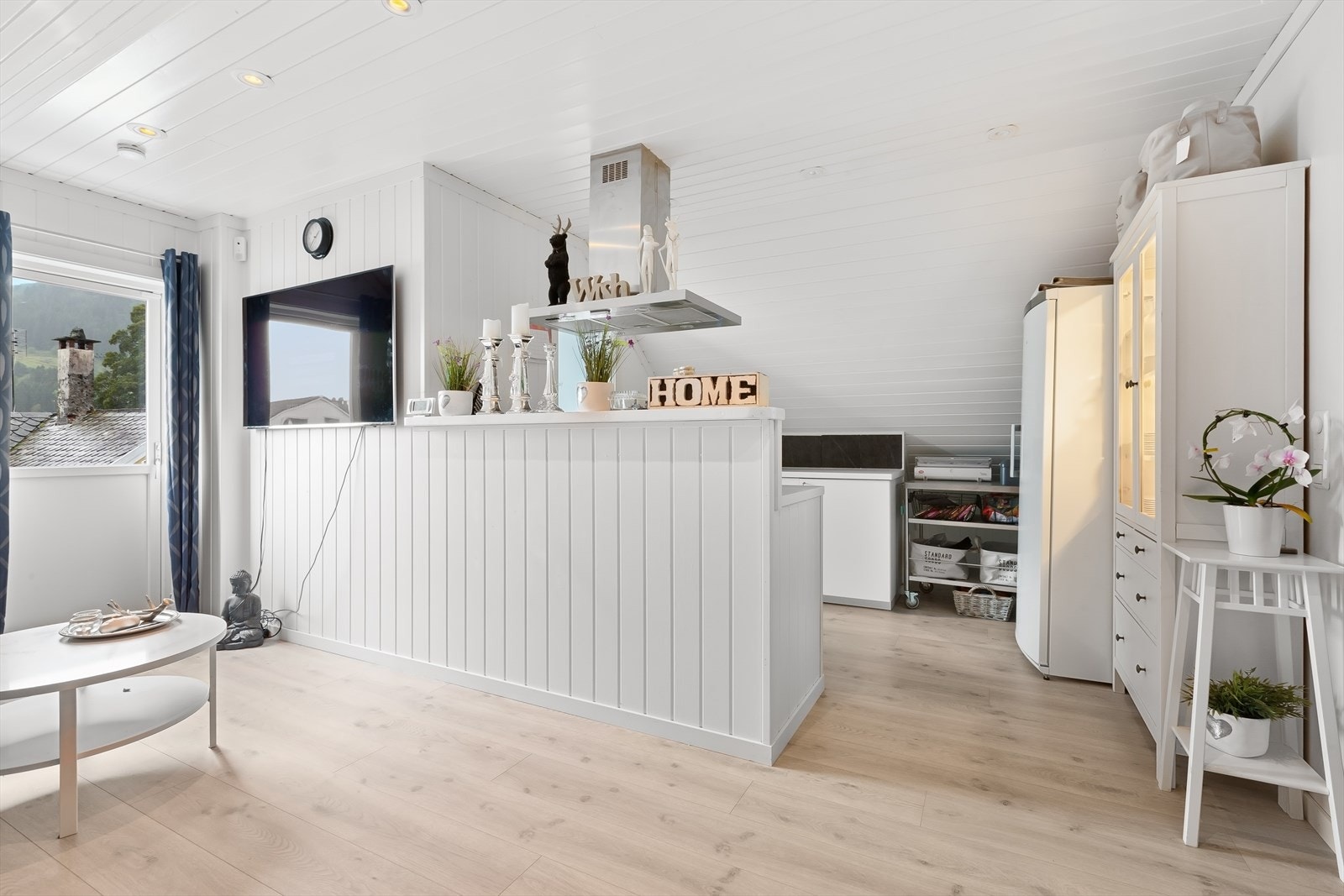 Åpen stue- og kjøkkenløsning. Galleribilde