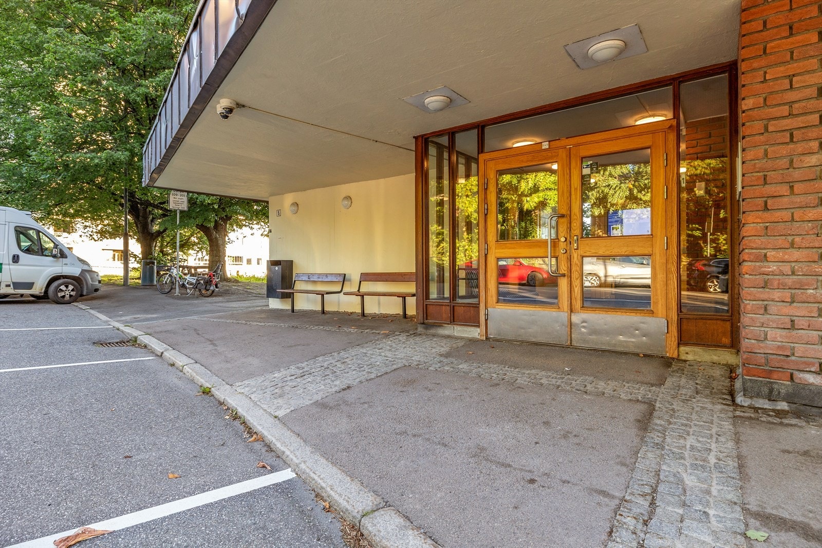 Hyggelig inngangsparti Galleribilde