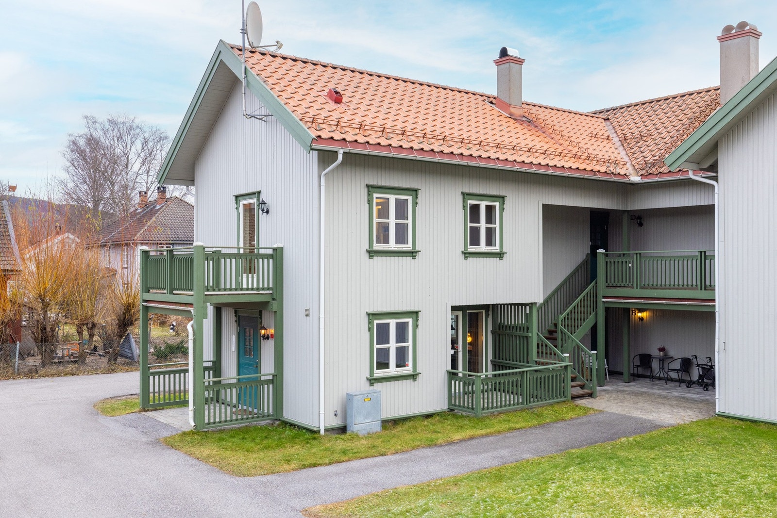 Velholdt 4-roms leilighet med flere uteplasser. Galleribilde