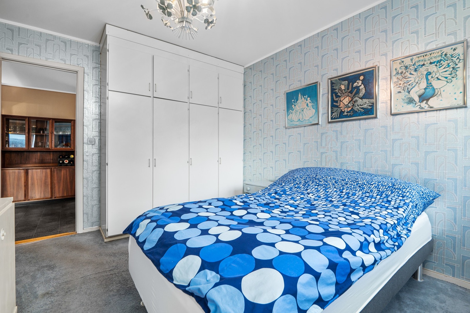 Er er det rikelig med skapplass! Galleribilde