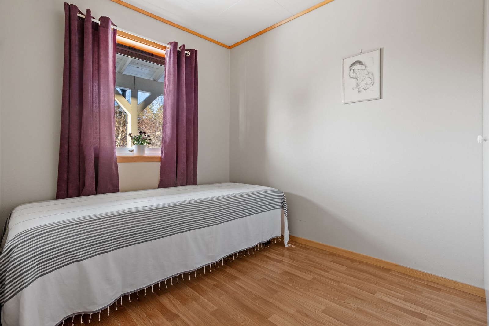 Soverom - ca 6,5 kvm. Galleribilde