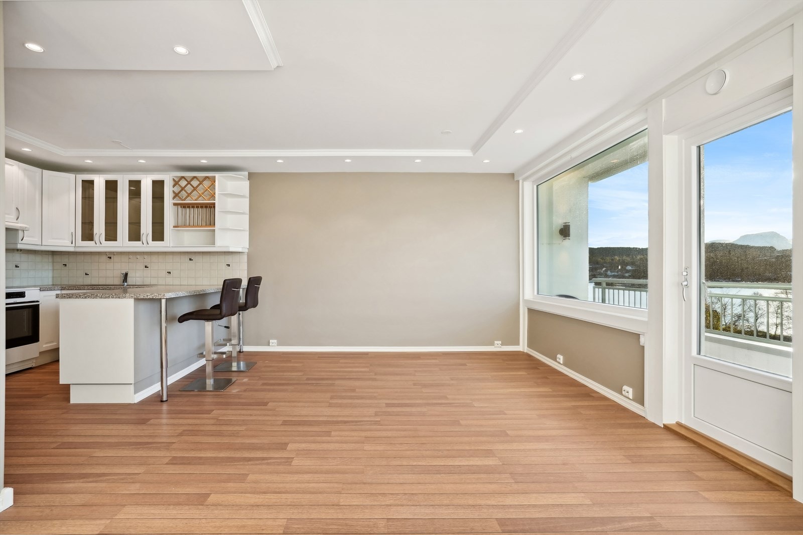 Velkommen til Fredsbergvegen 27 Galleribilde