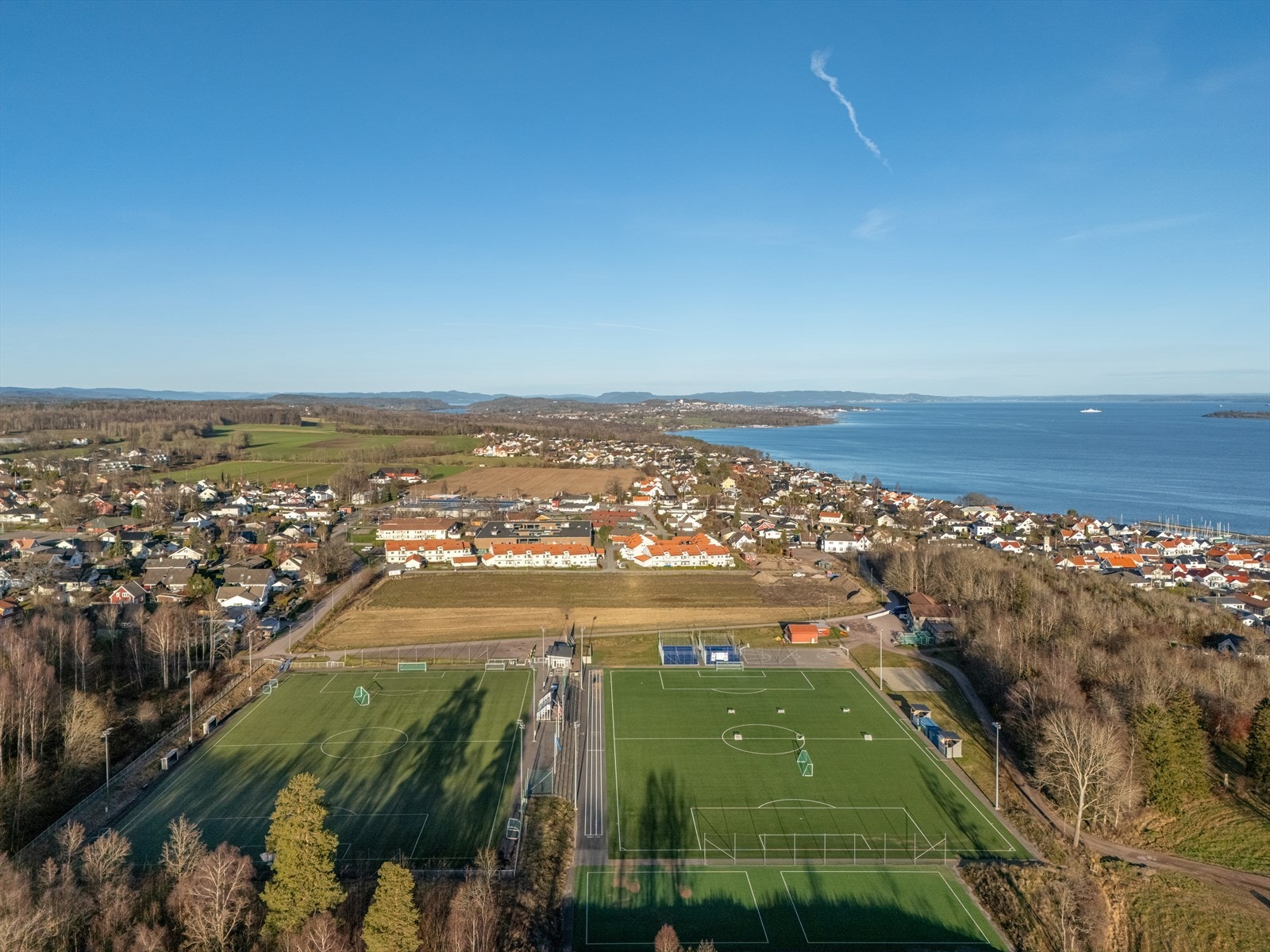 Åsgårdstrand byr på nydelige strender, badeplasser og kyststi som gir god rekreasjon sommer som vinter. Galleribilde