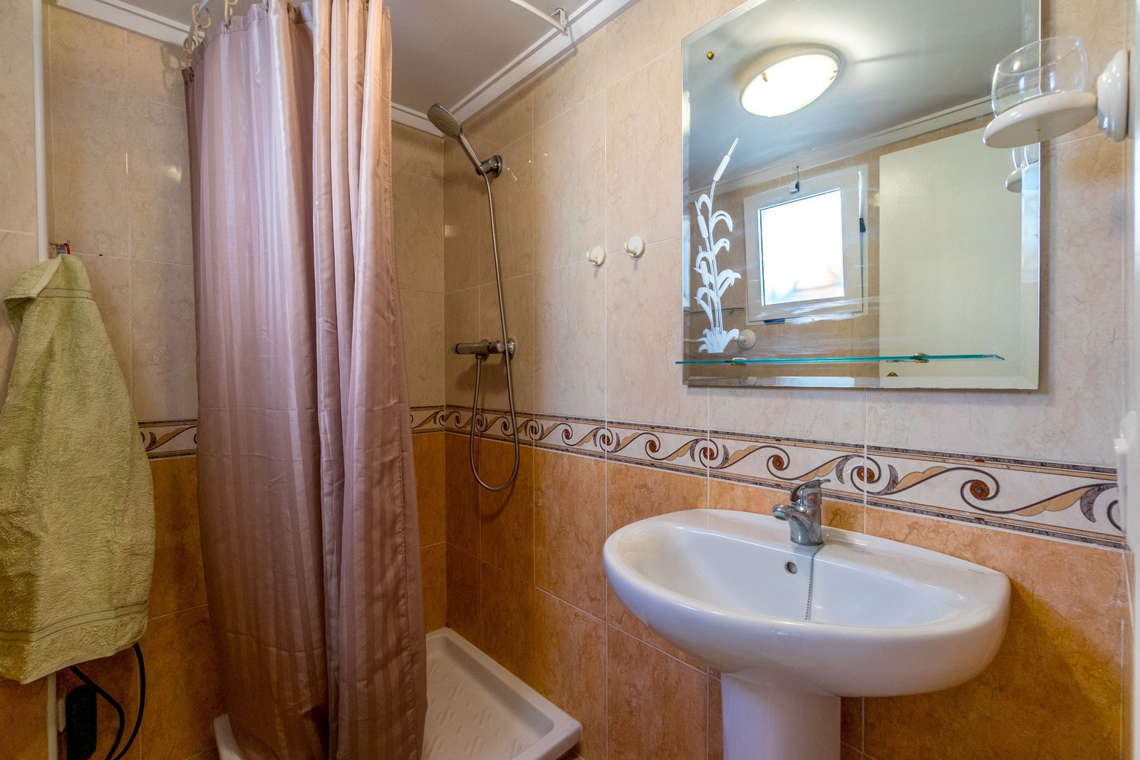 Baderom kjeller Galleribilde