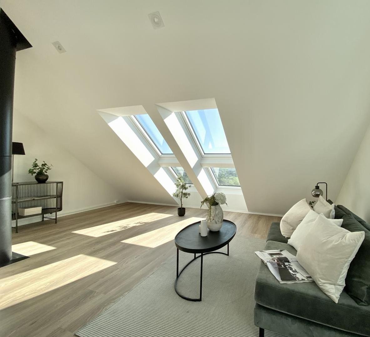 Loftsstue / tv-stue med aircondition/varmepumpe Galleribilde