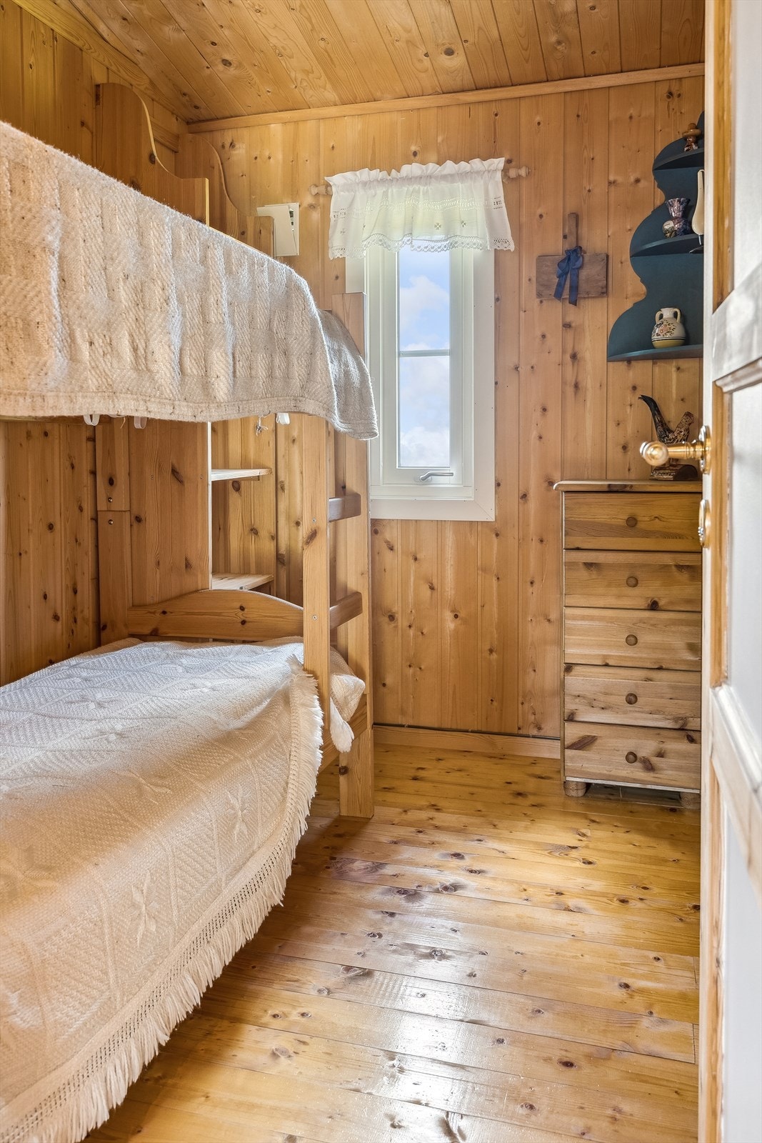 Soverom med køyeseng. Galleribilde