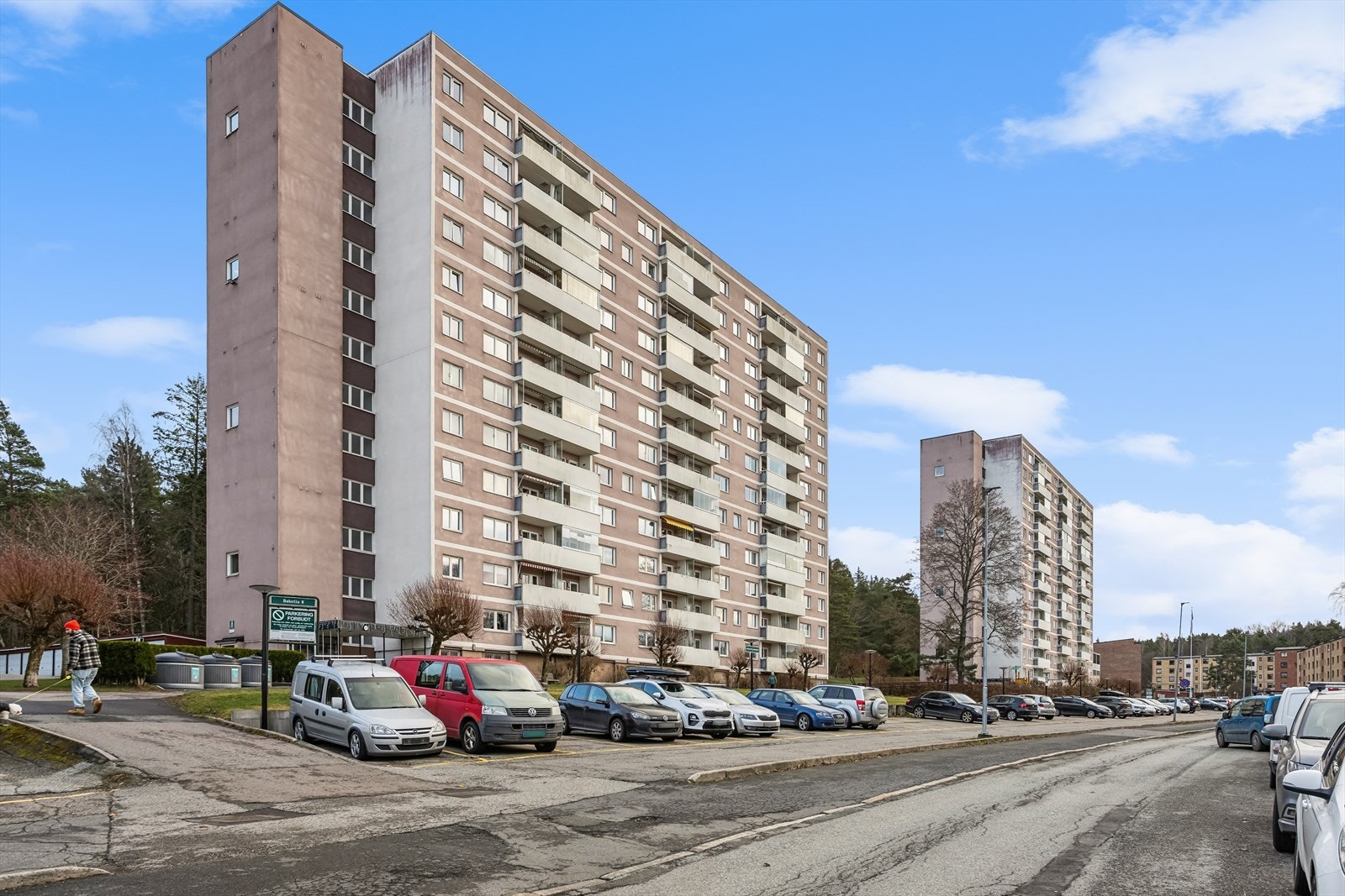 Leiligheten ligger i et populært og barnevennlig boområde på Bøler i bydel Østensjø. Galleribilde