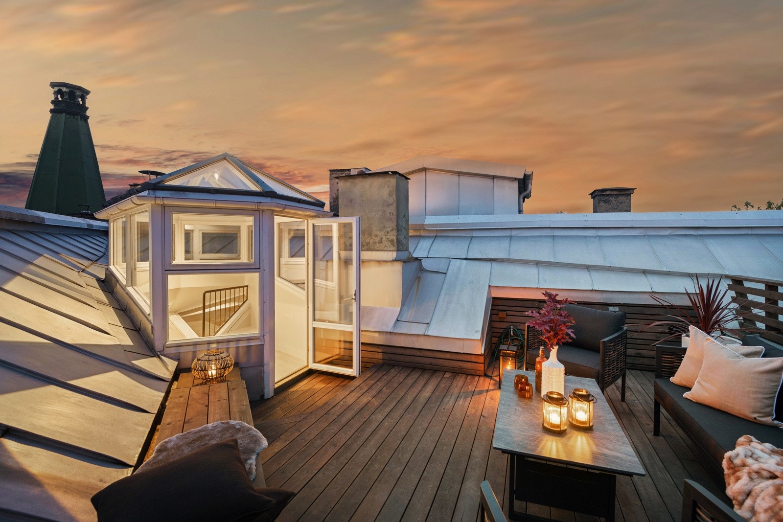 Velkommen til Elisenbergveien 15! En eksklusiv og smakfullt oppgradert toppleilighet i hjertet av Frogner Galleribilde