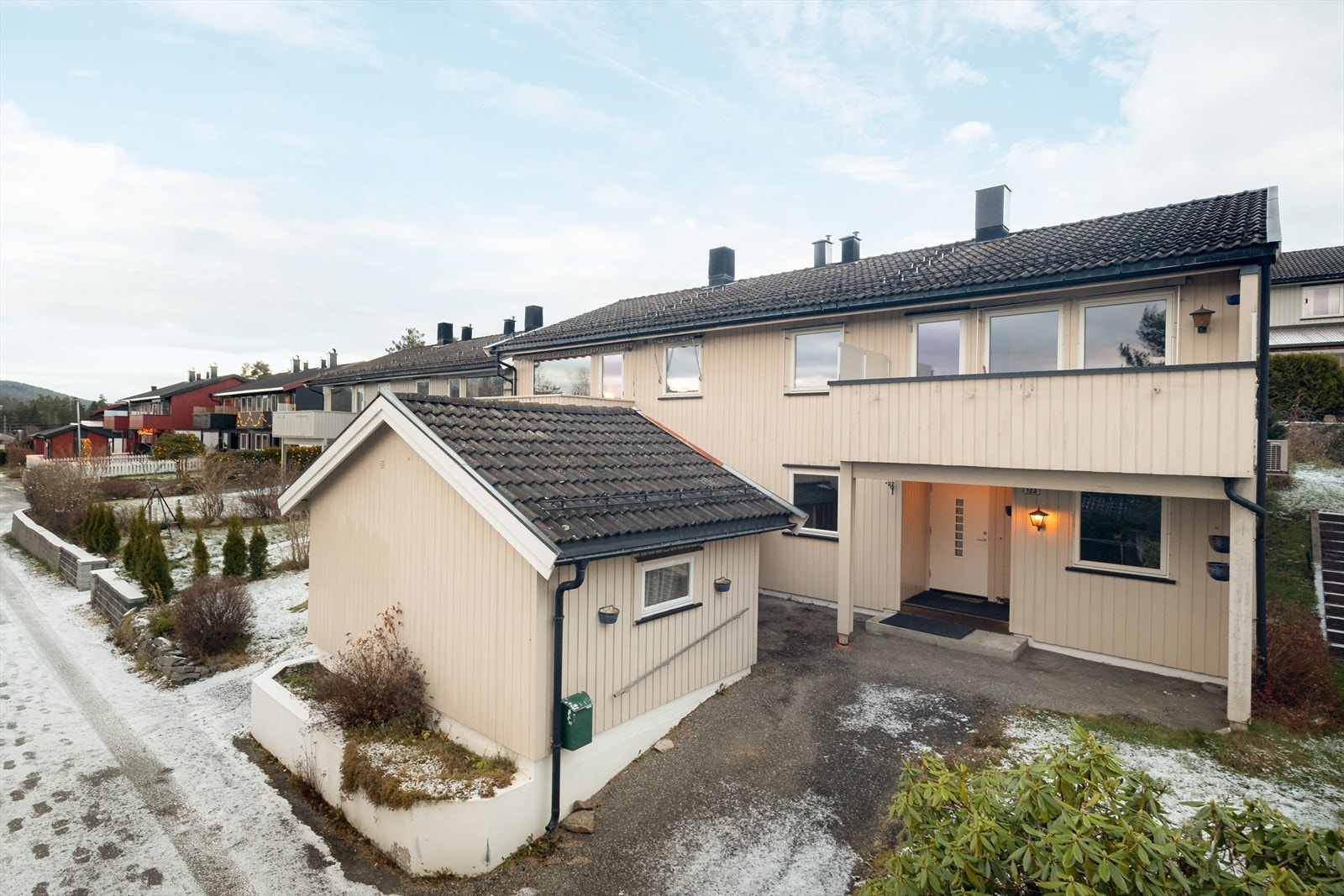 EiendomsMegler 1 v/Hanne Holmberg presenterer Røyvegen 123! Galleribilde