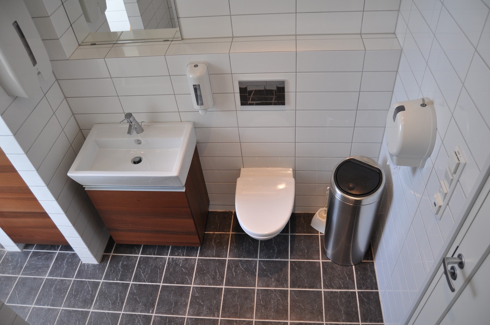 Bygg D
(samme std som kontorer 1 og 2 etasje bygg C) Galleribilde