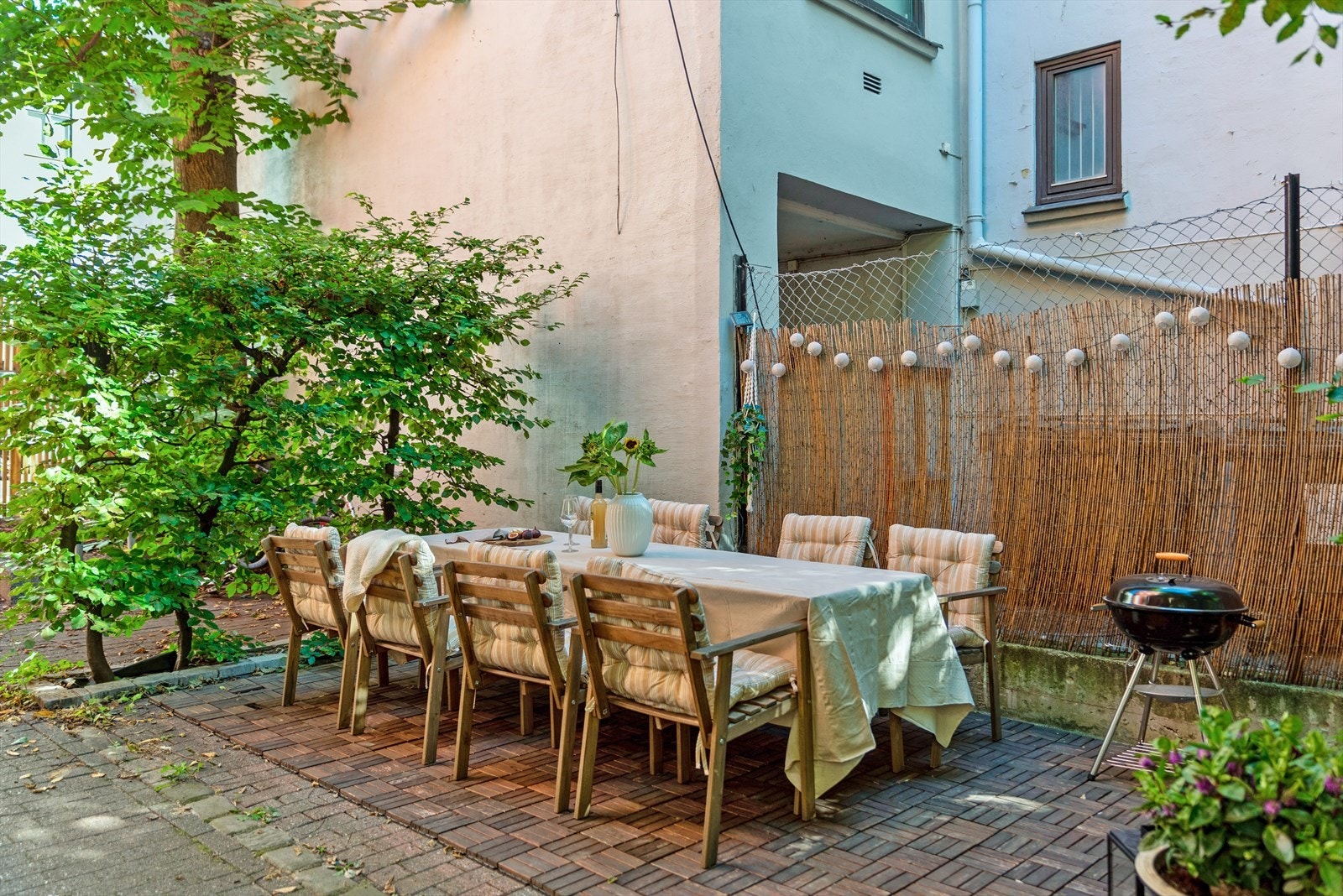 Fellesgrill og sykkelparkering medfølger Galleribilde