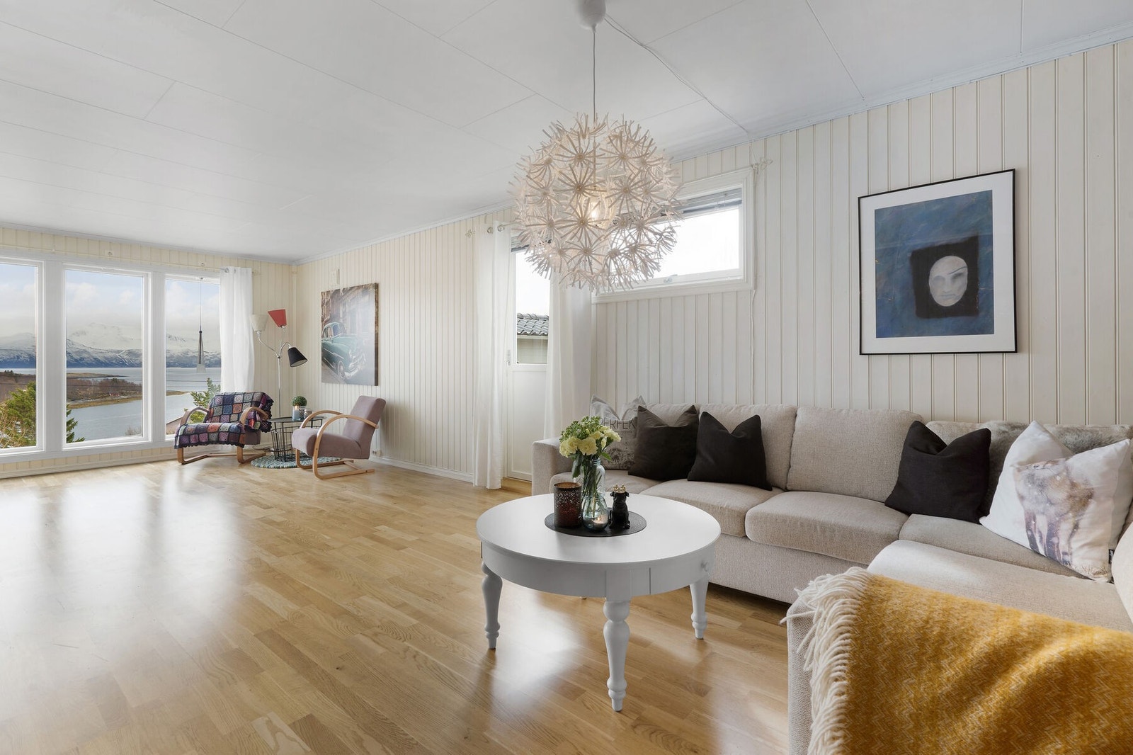 Lys og trivelig stue Galleribilde