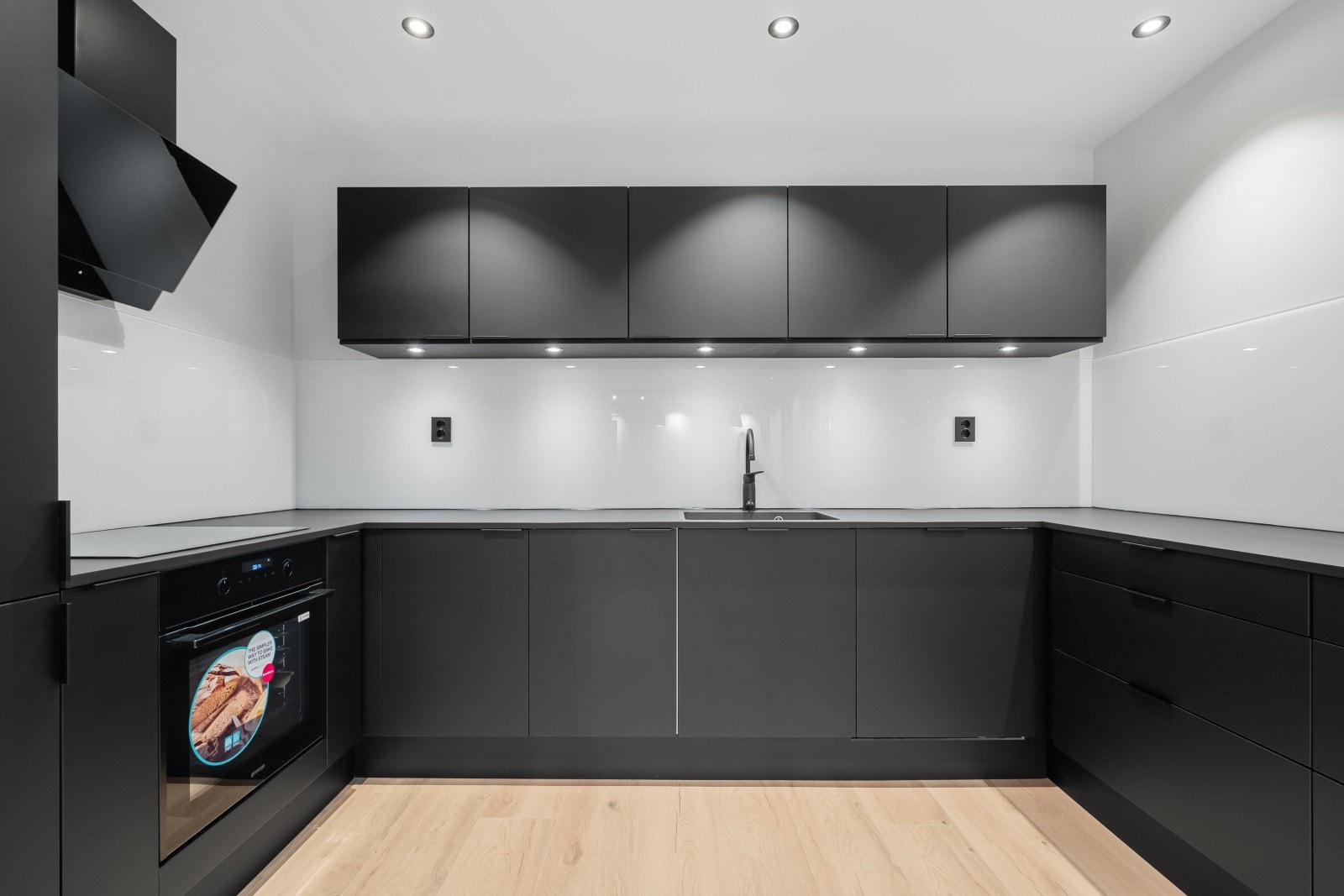 Moderne kjøkken fra Designa. Galleribilde