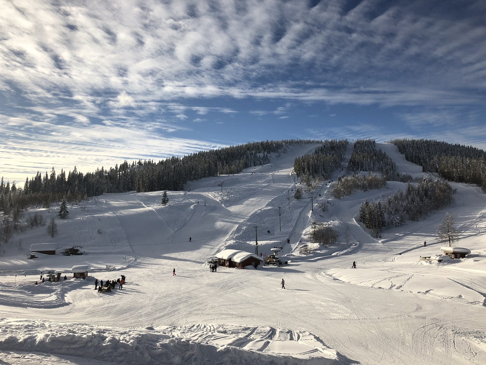 Ski inn og ut i anlegget. Galleribilde