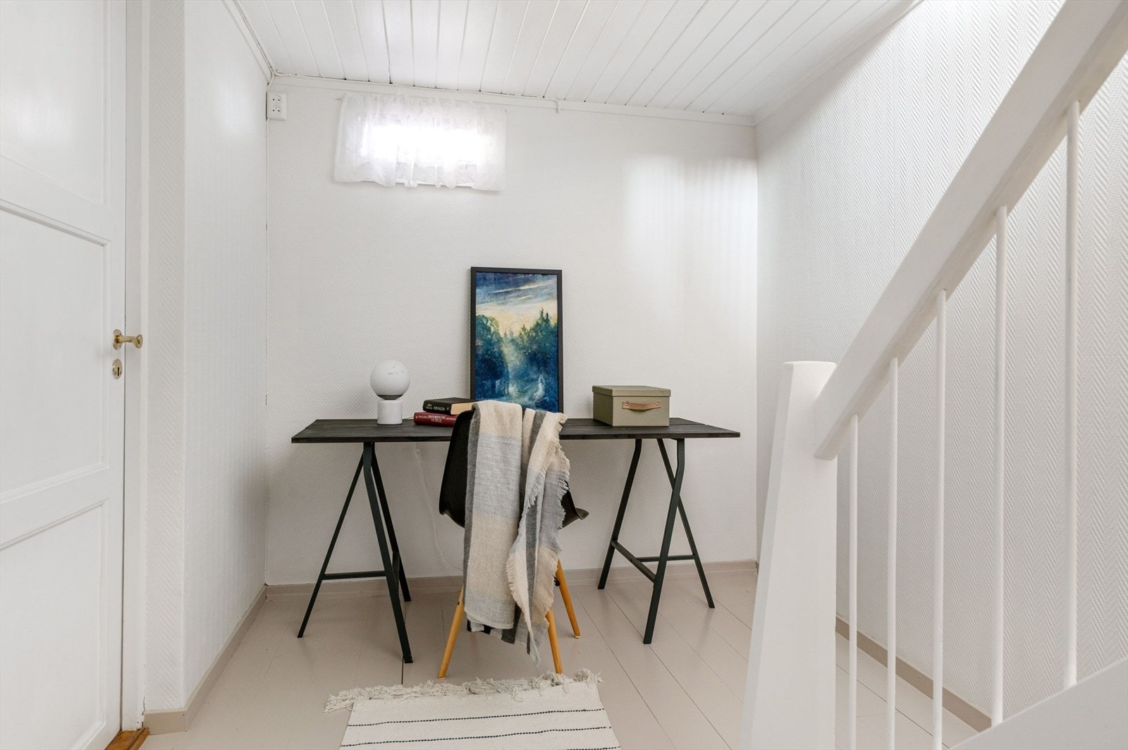 Gang i underetasje Galleribilde