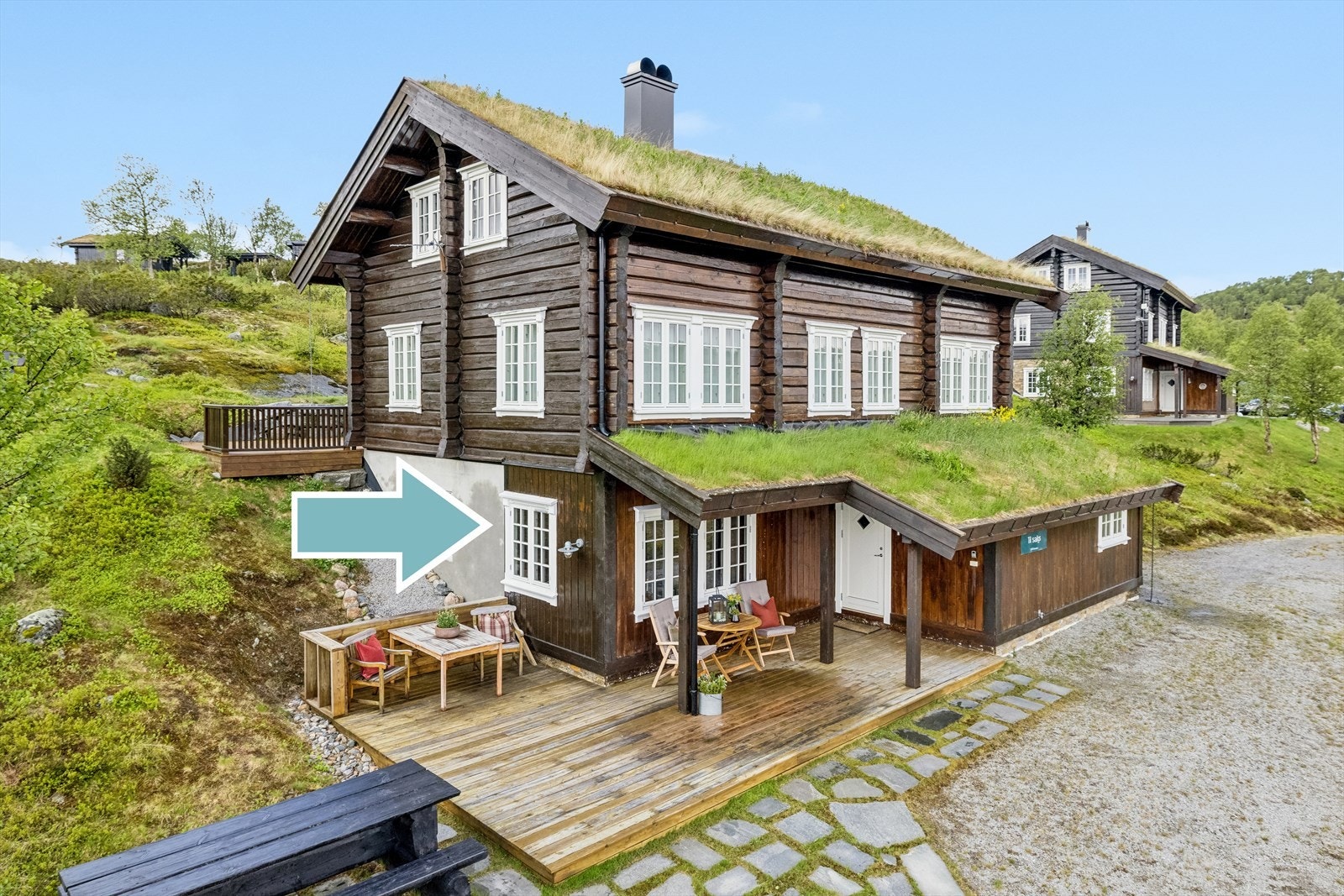 Velkommen til Ranten 4! En lekker og nyoppusset familieleilighet i et etablert og attraktivt område i naturskjønne omgivelser. Galleribilde