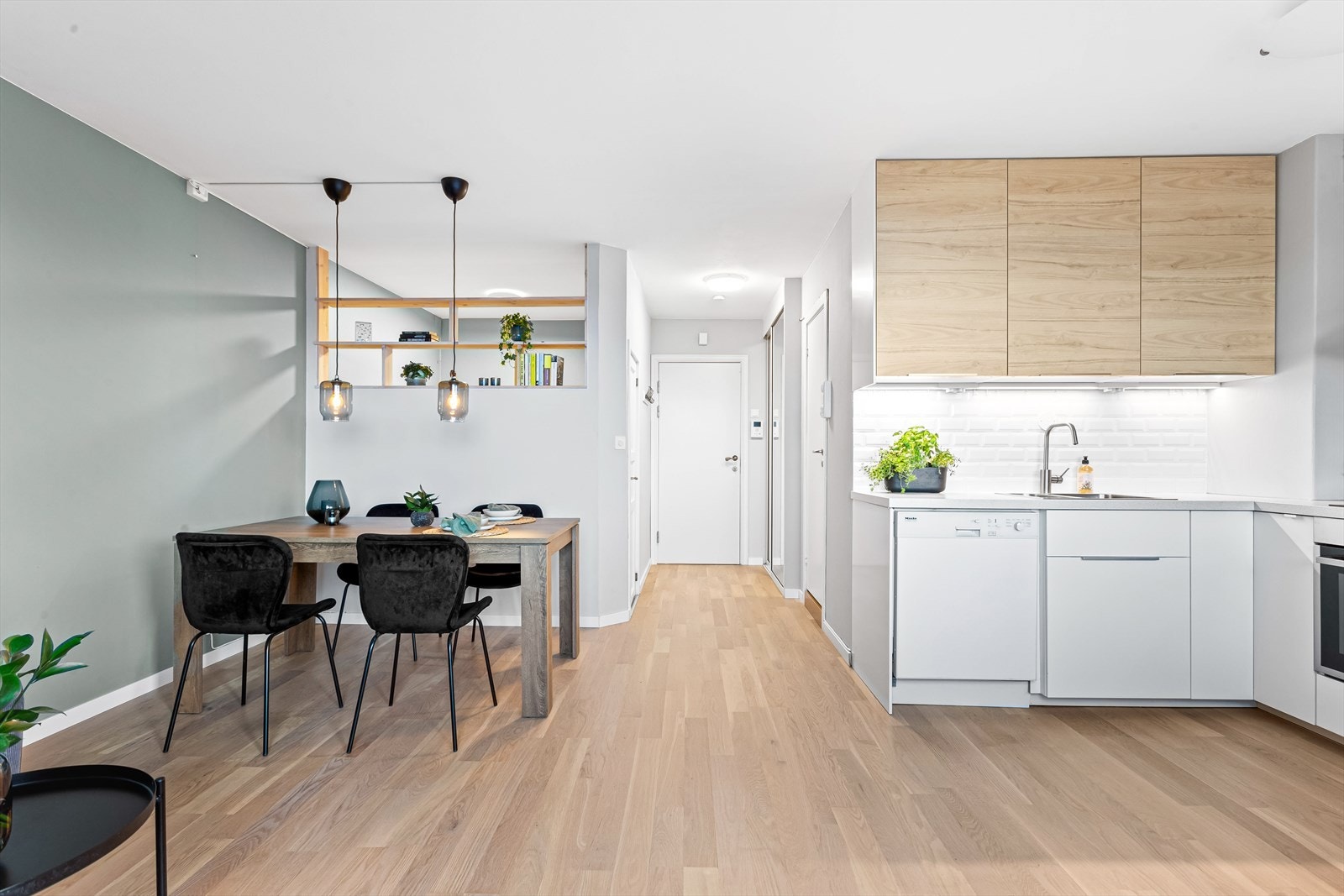 Åpen stue-/kjøkkenløsning. Galleribilde