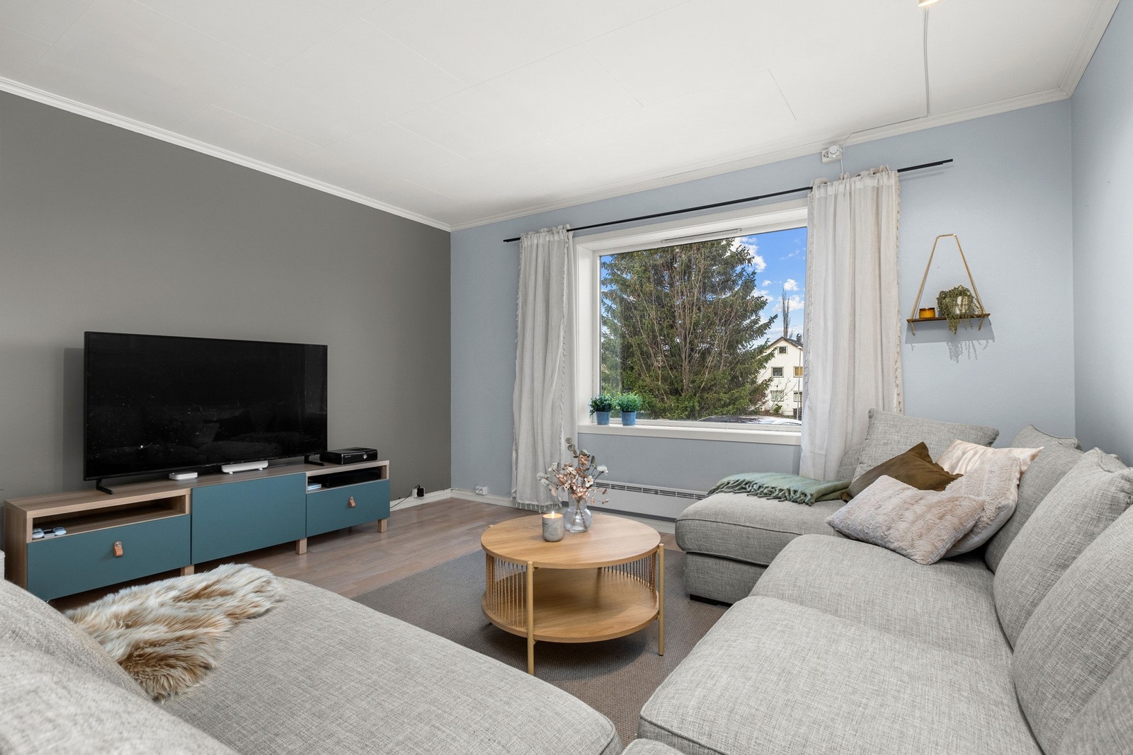 Dagens eier benytter NTE/Altibox og er tilknyttet fiber. Galleribilde