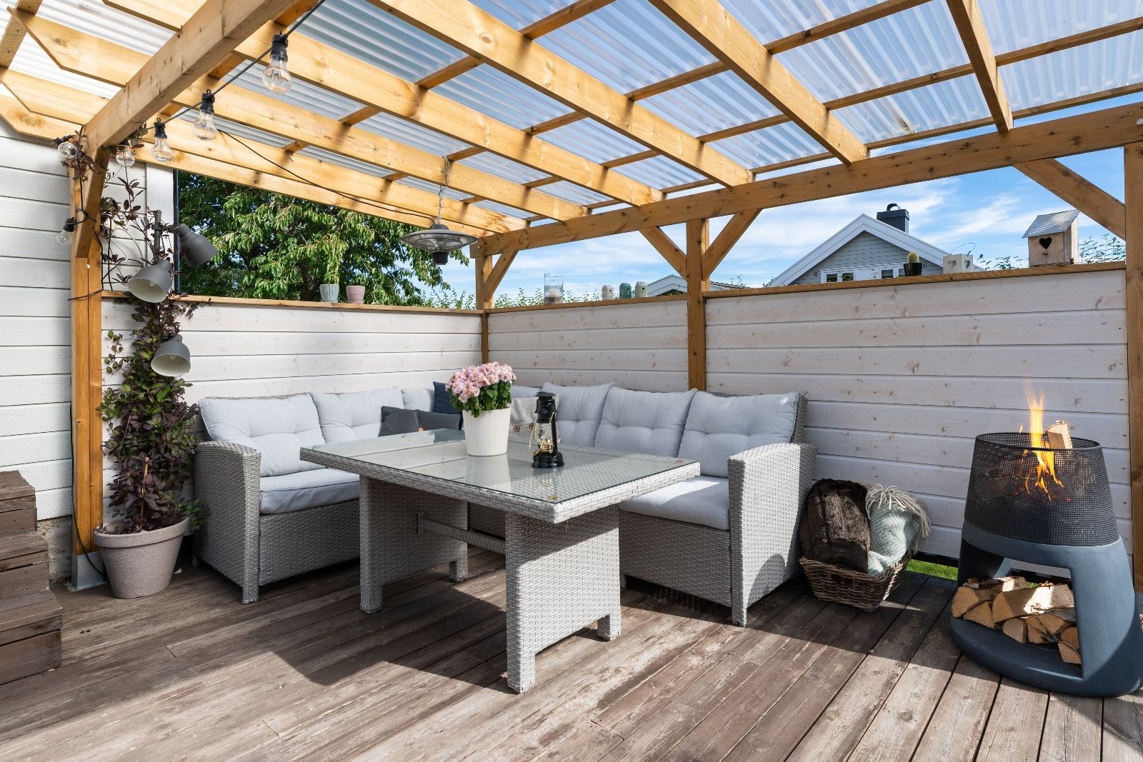 Her kan man sette hyggelige utemøbler Galleribilde