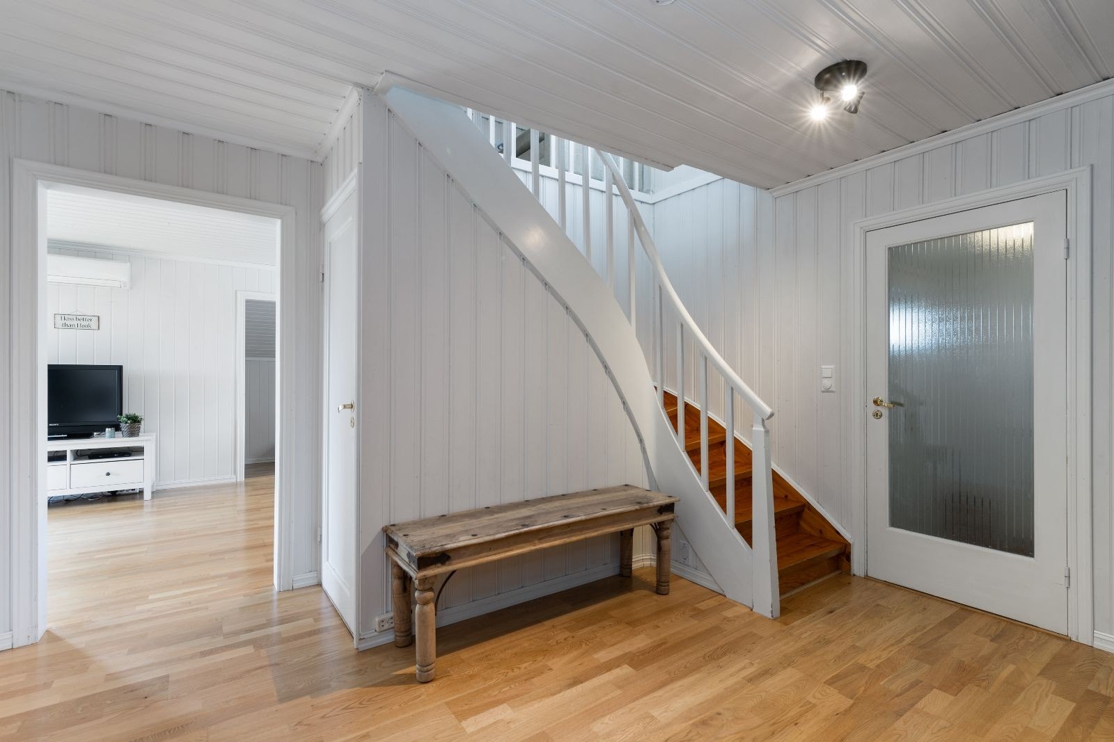 Mellomgang og trapp Galleribilde