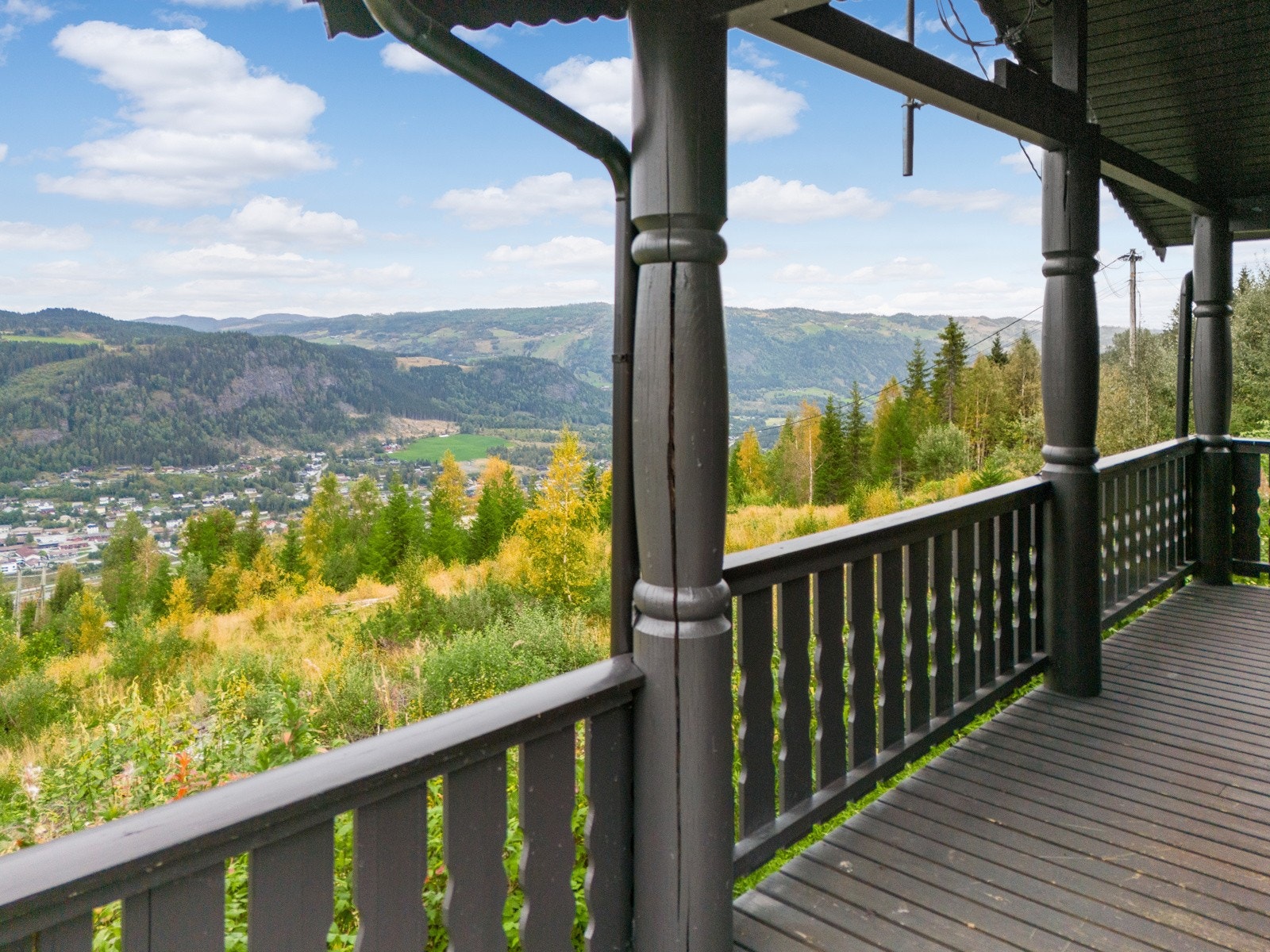 Her mot øst. Galleribilde