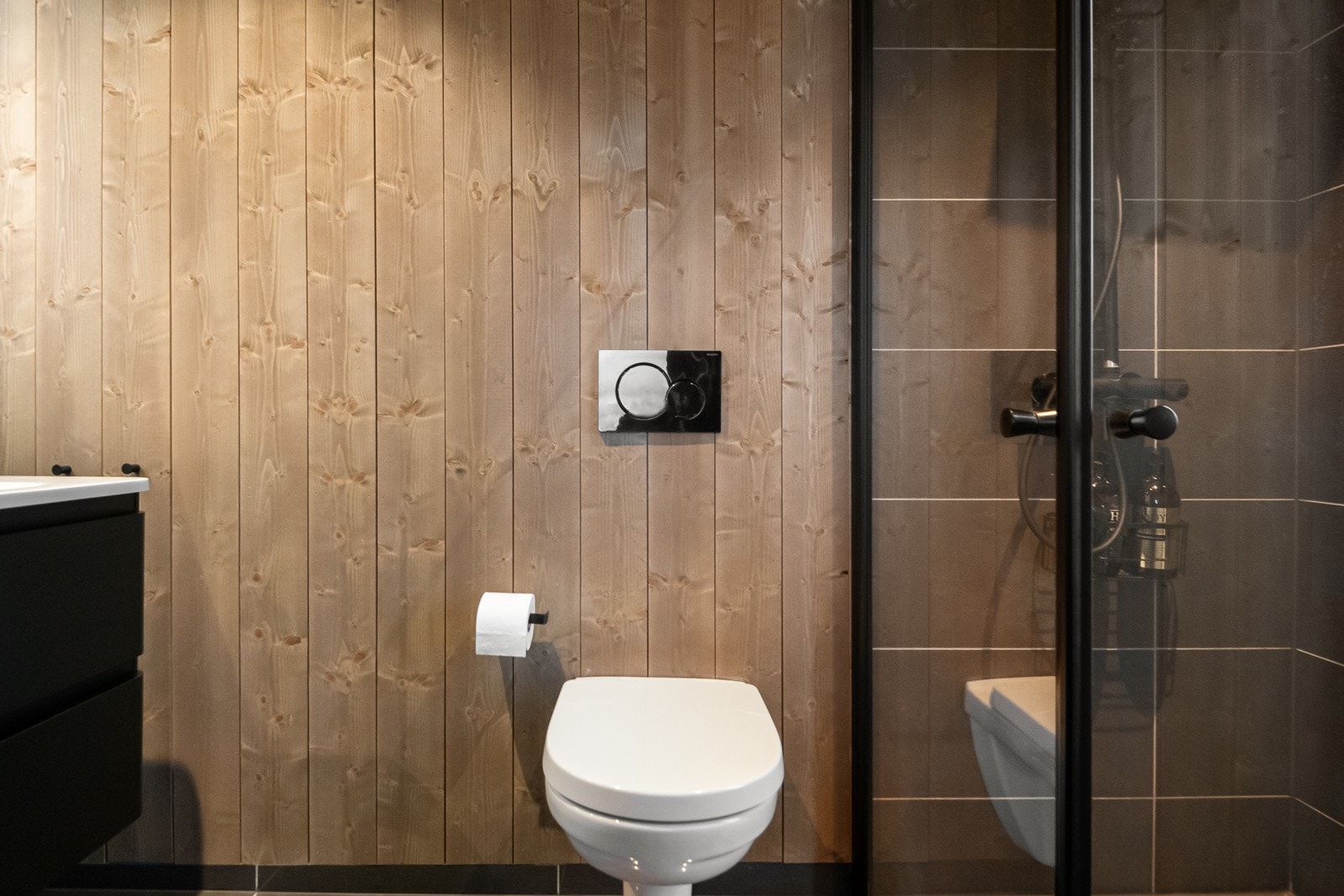 Badet er av god størrelse, perfekt for familiens overhoder. Galleribilde