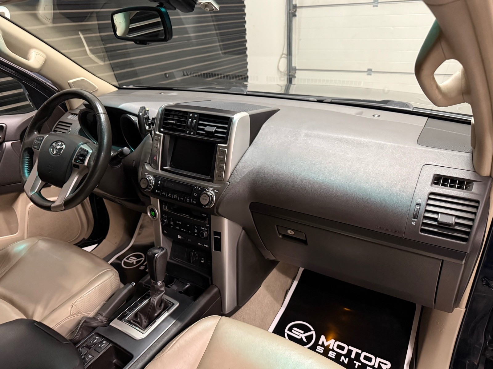 Hovedbilde av Toyota Land Cruiser