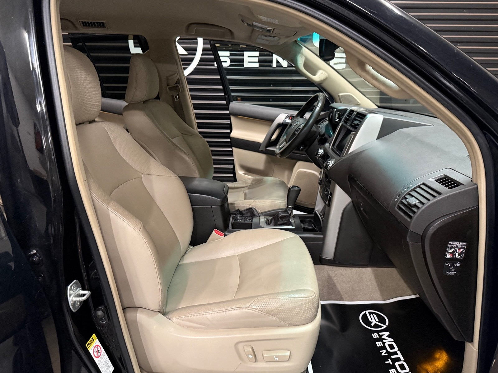 Hovedbilde av Toyota Land Cruiser