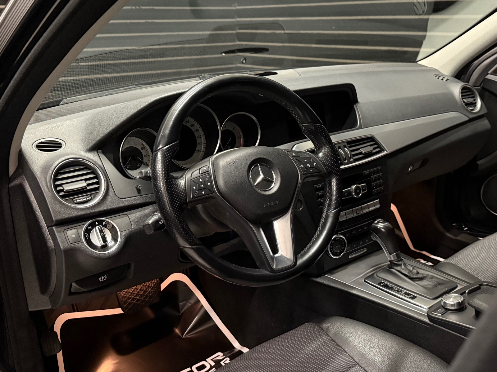 Hovedbilde av Mercedes-Benz C-Klasse