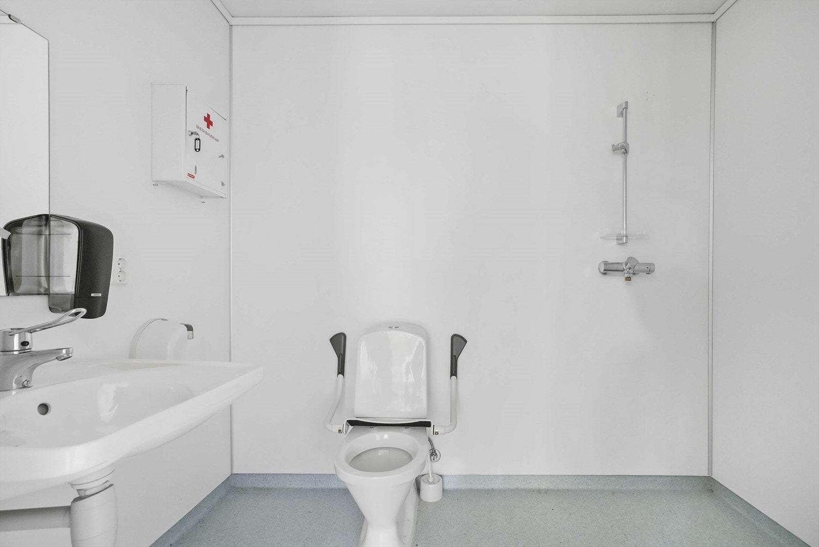 Wc/ vask og dusj Galleribilde