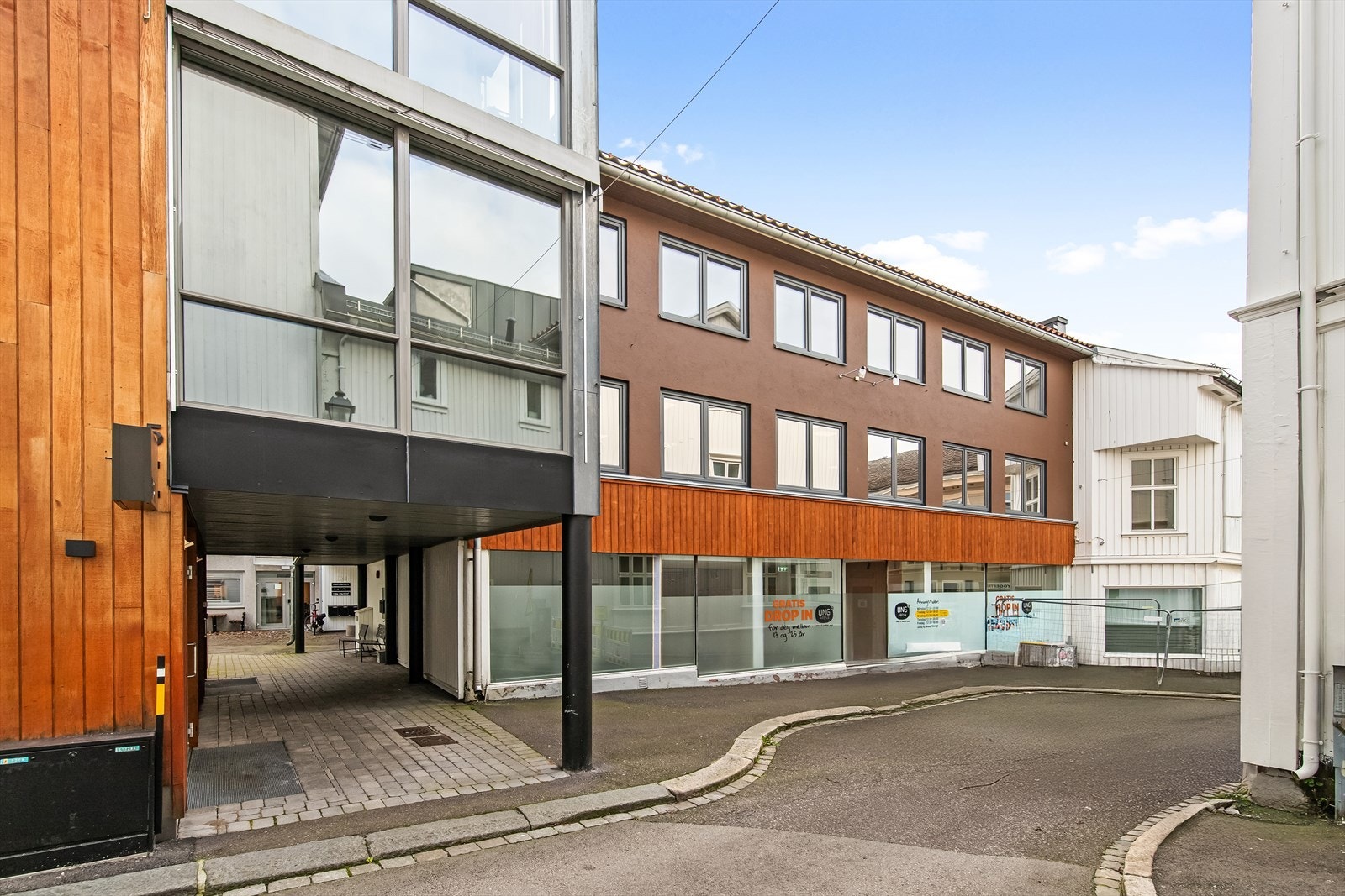 Fasade mot Prestegata Galleribilde