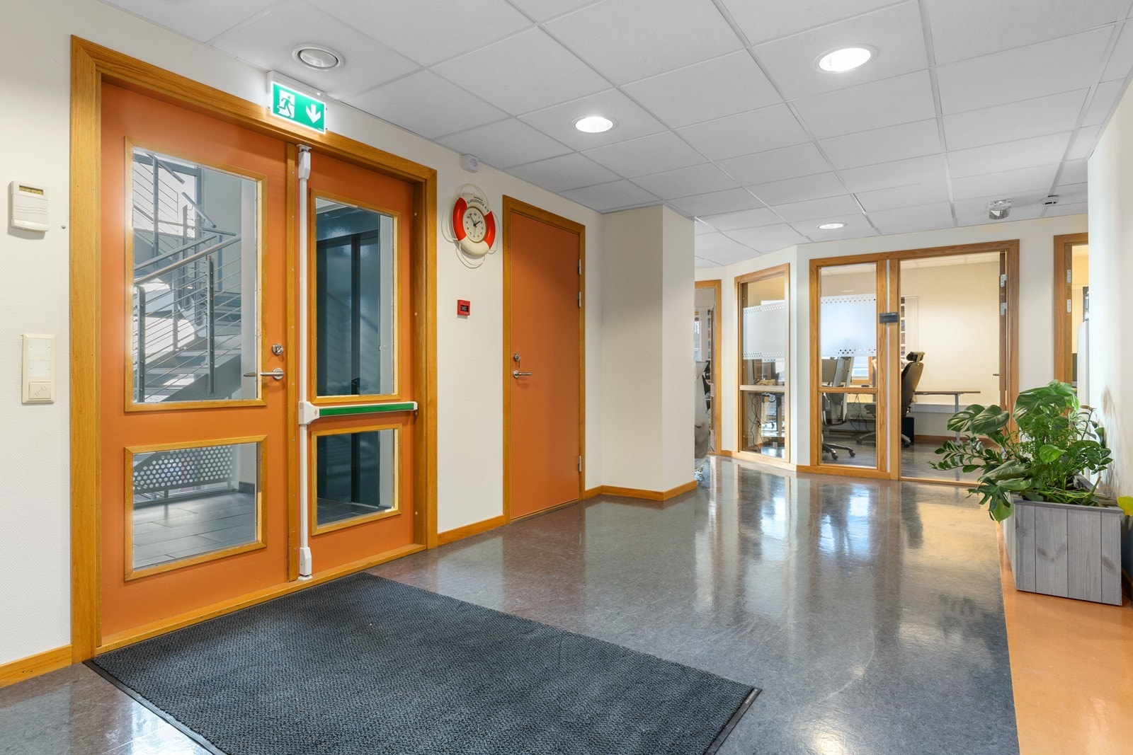 Inngang. Galleribilde