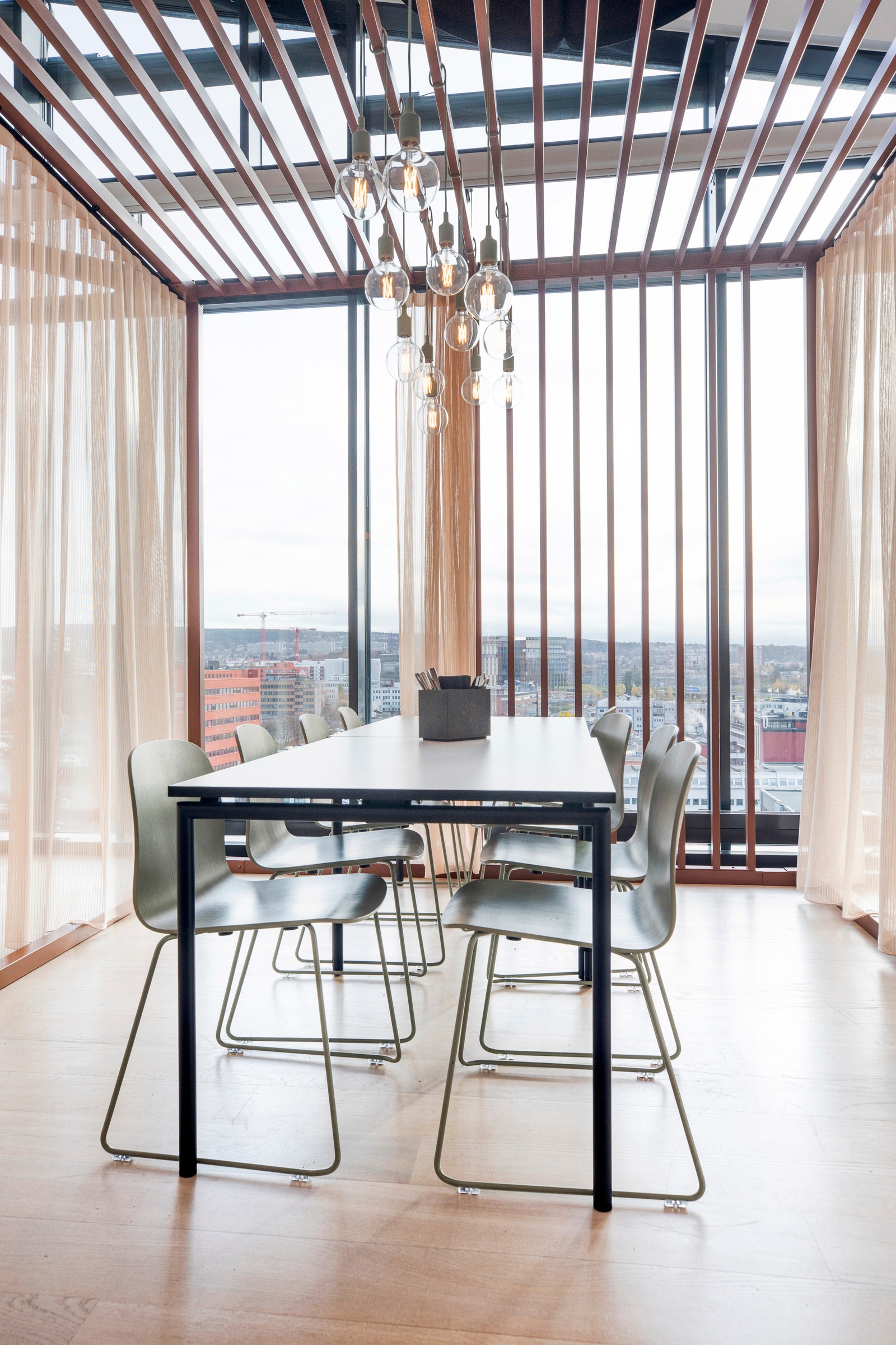 Oppgradert kantine på toppen av bygget. Galleribilde