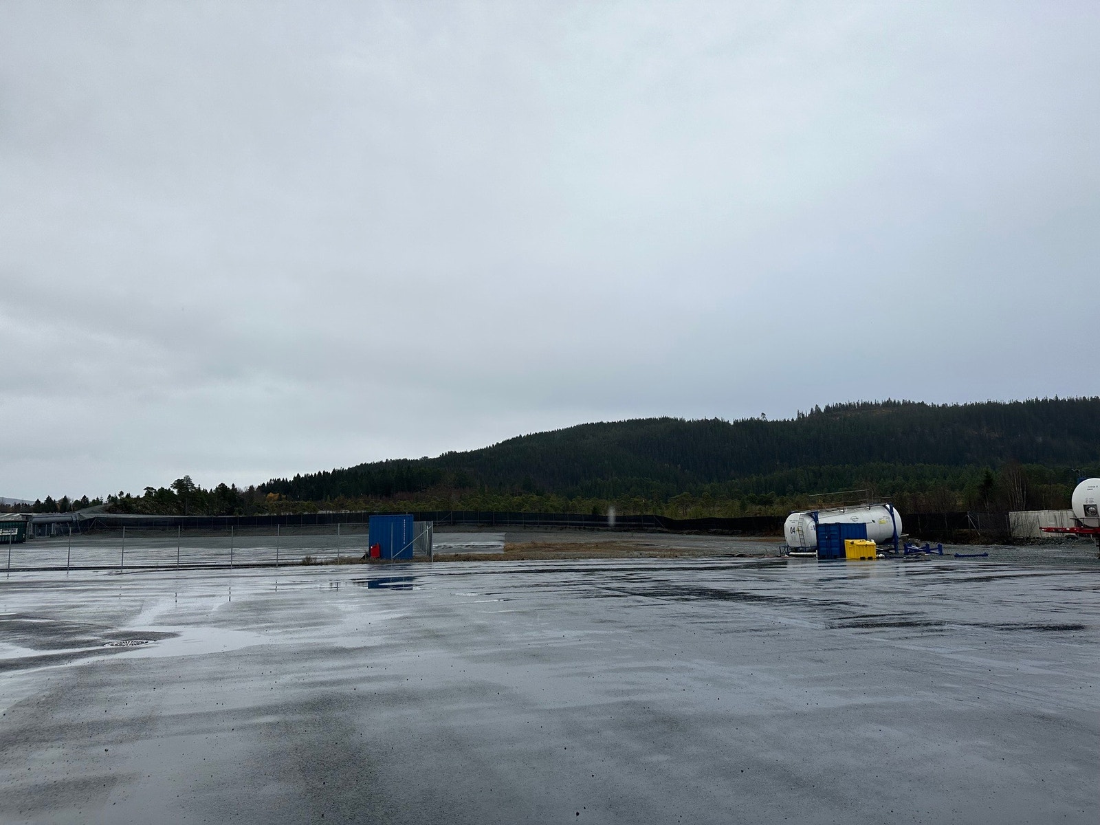 Muligheter for leie av asfaltert areal eller oppgruset og planert areal. Galleribilde