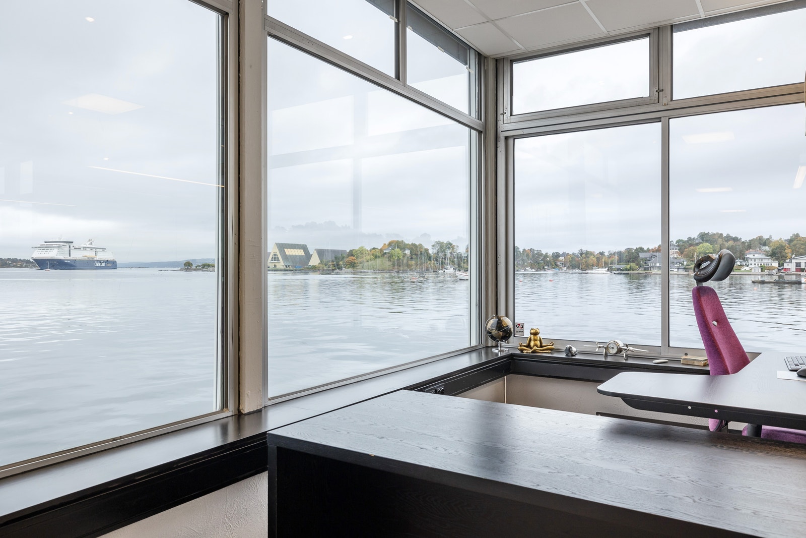 Utsikt fra kontoret Galleribilde