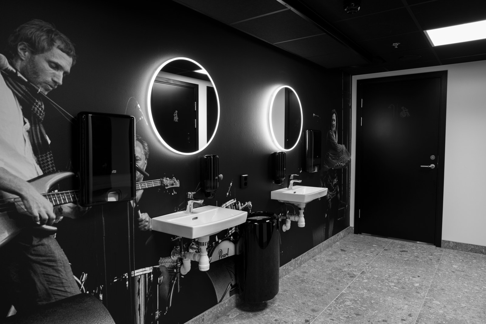 JAZZDASS,en helt egen Jazzopplevelse på dass Galleribilde