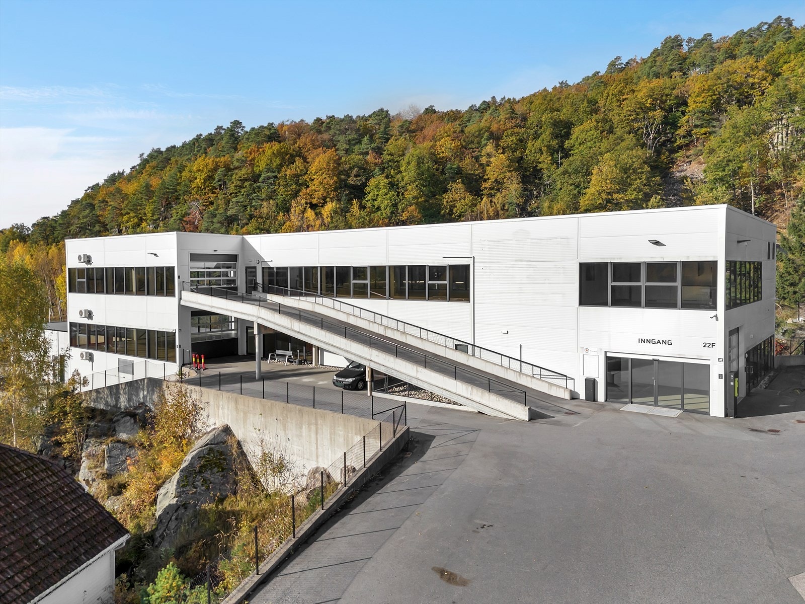 Kjørerampe til 2 etasje Galleribilde