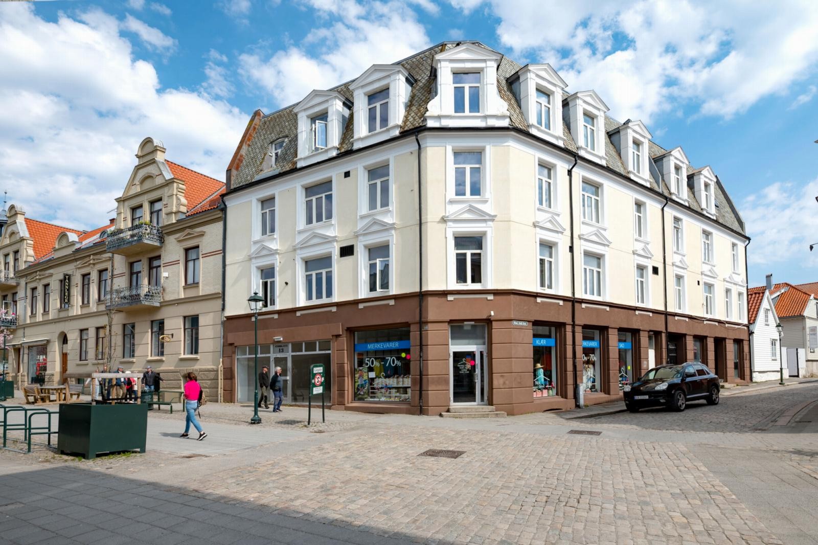 Butikklokale midt i gågata i Halden sentrum Galleribilde