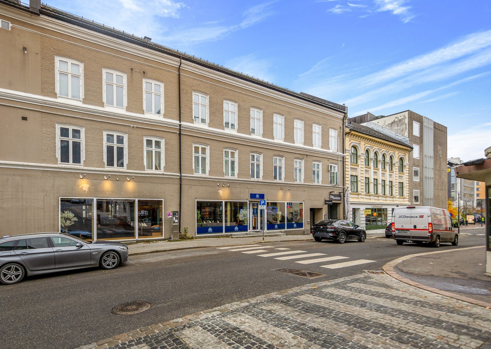 Meget god eksponering midt i byen Galleribilde