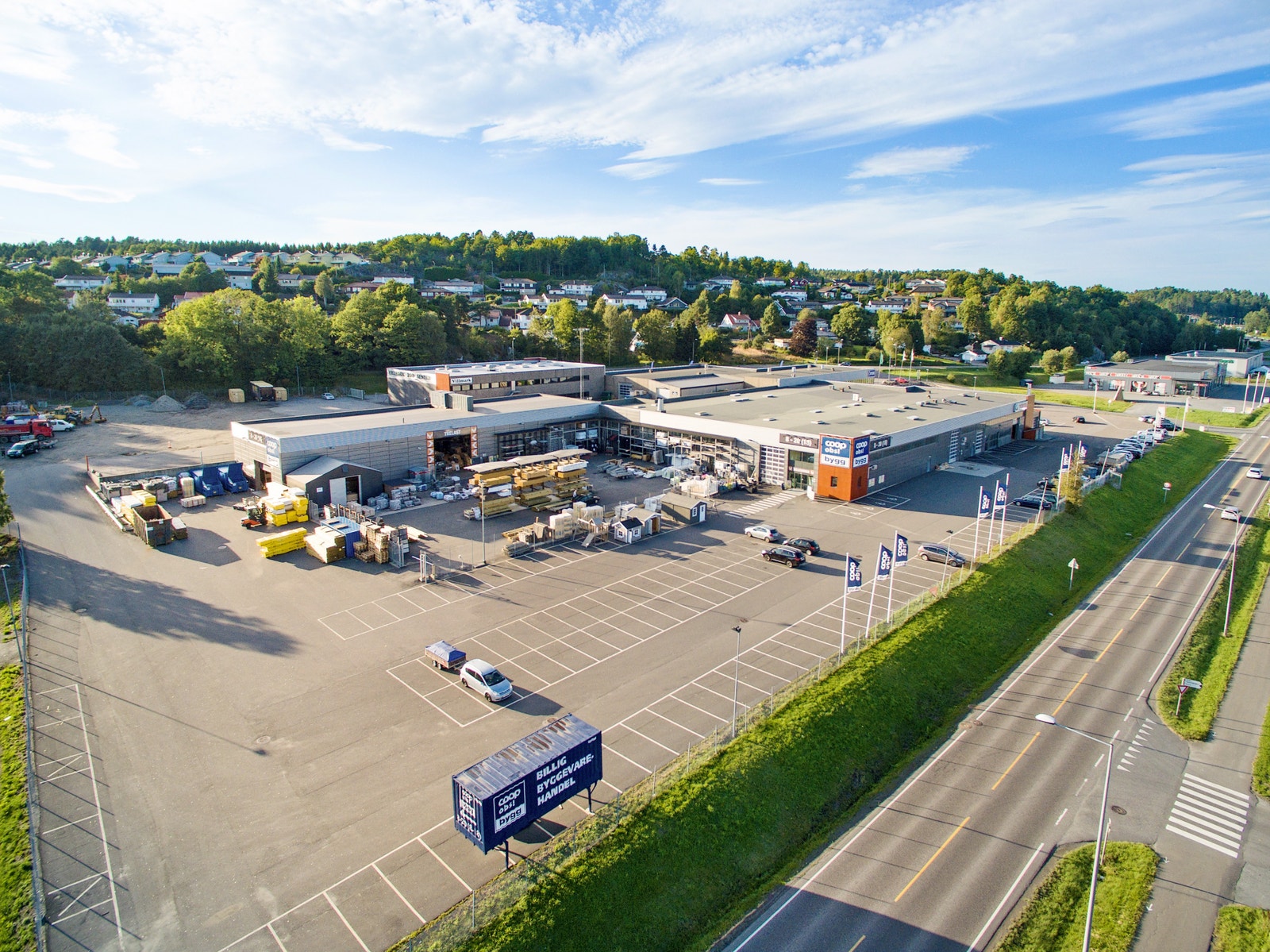 Stor parkeringsplass Galleribilde