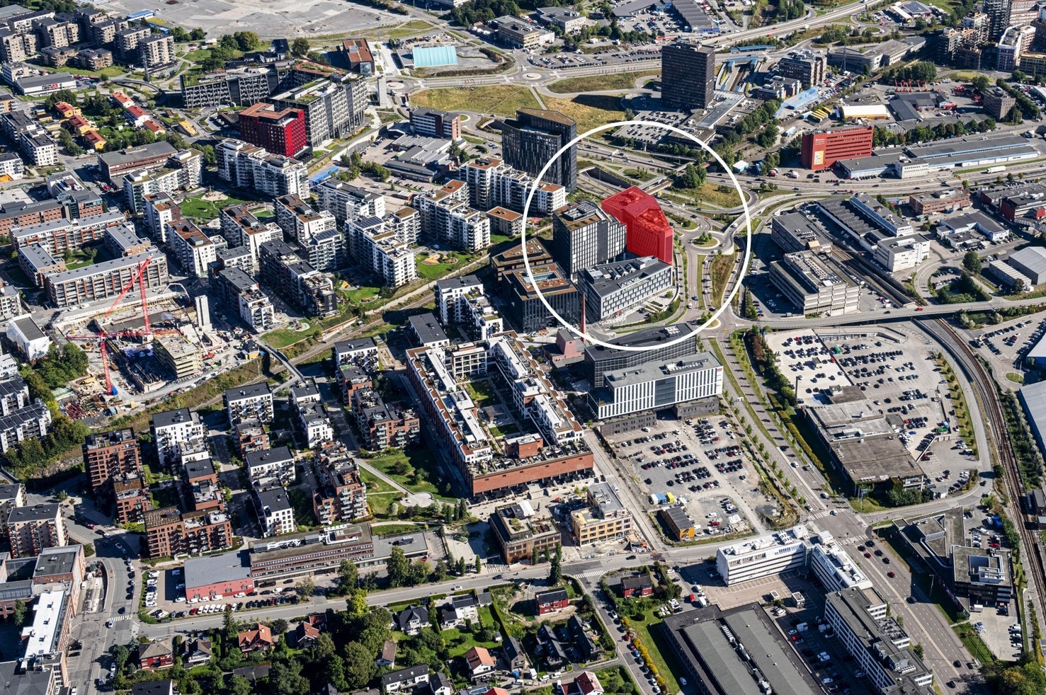 Karvesvingen 3 er meget sentralt plassert på Hasle. Galleribilde