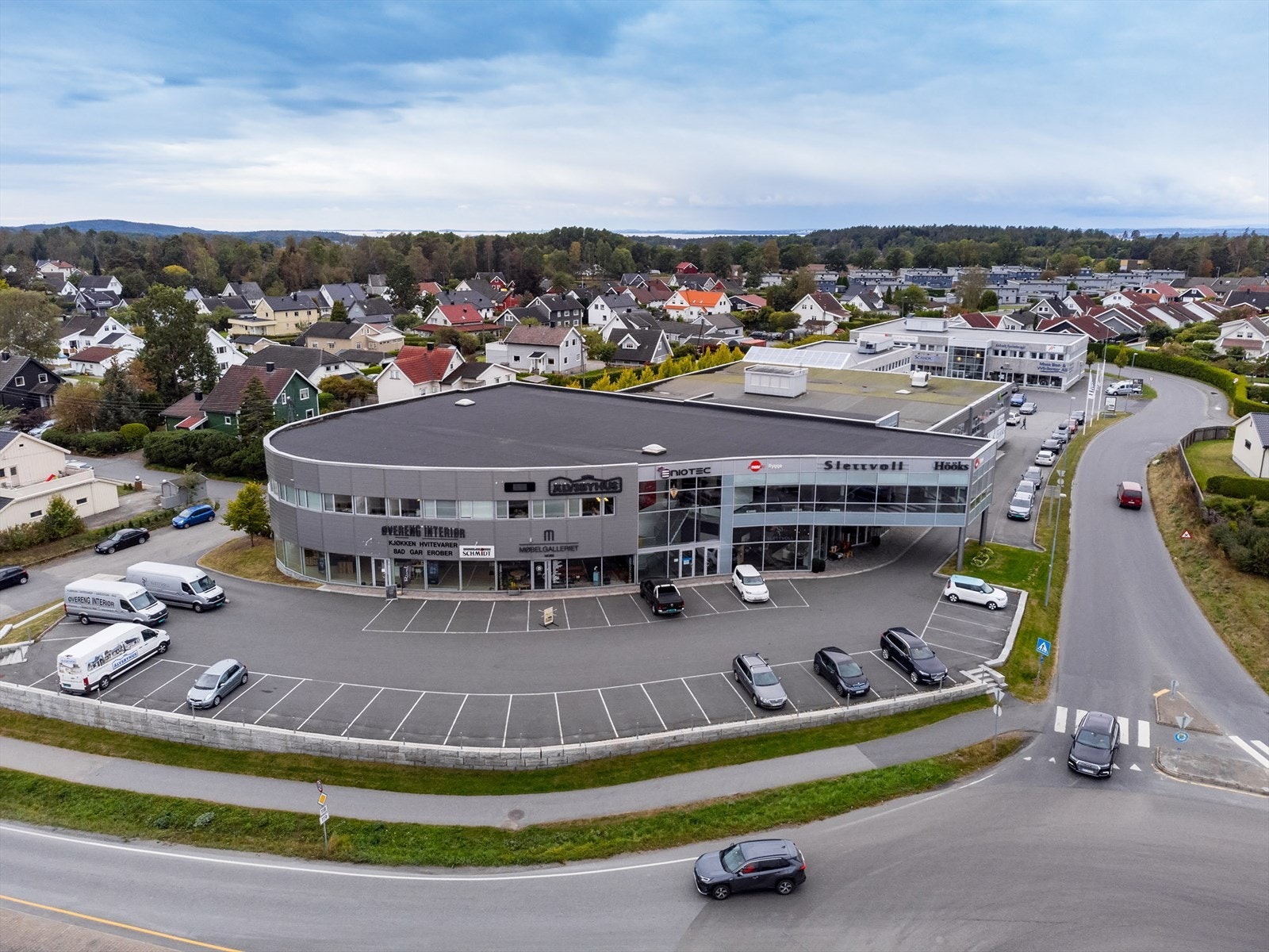 Ekholtveien 114 fra luften Galleribilde