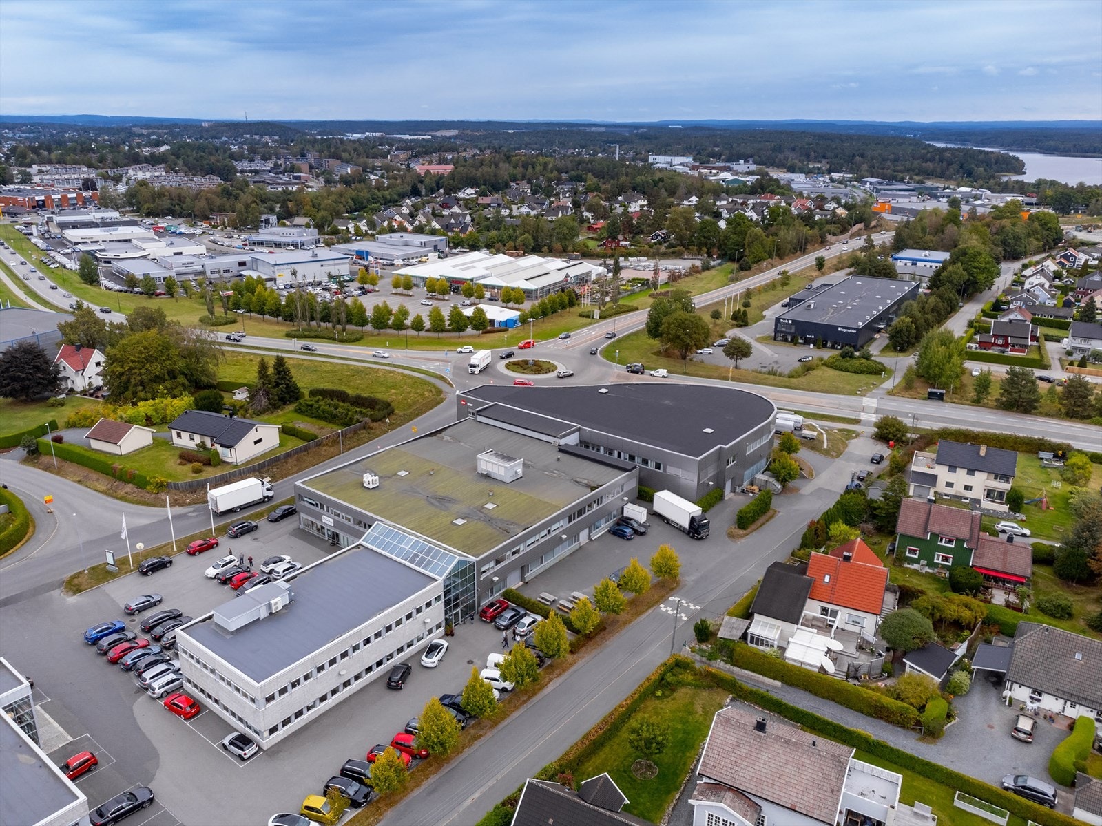 Ekholtveien 114 fra luften Galleribilde