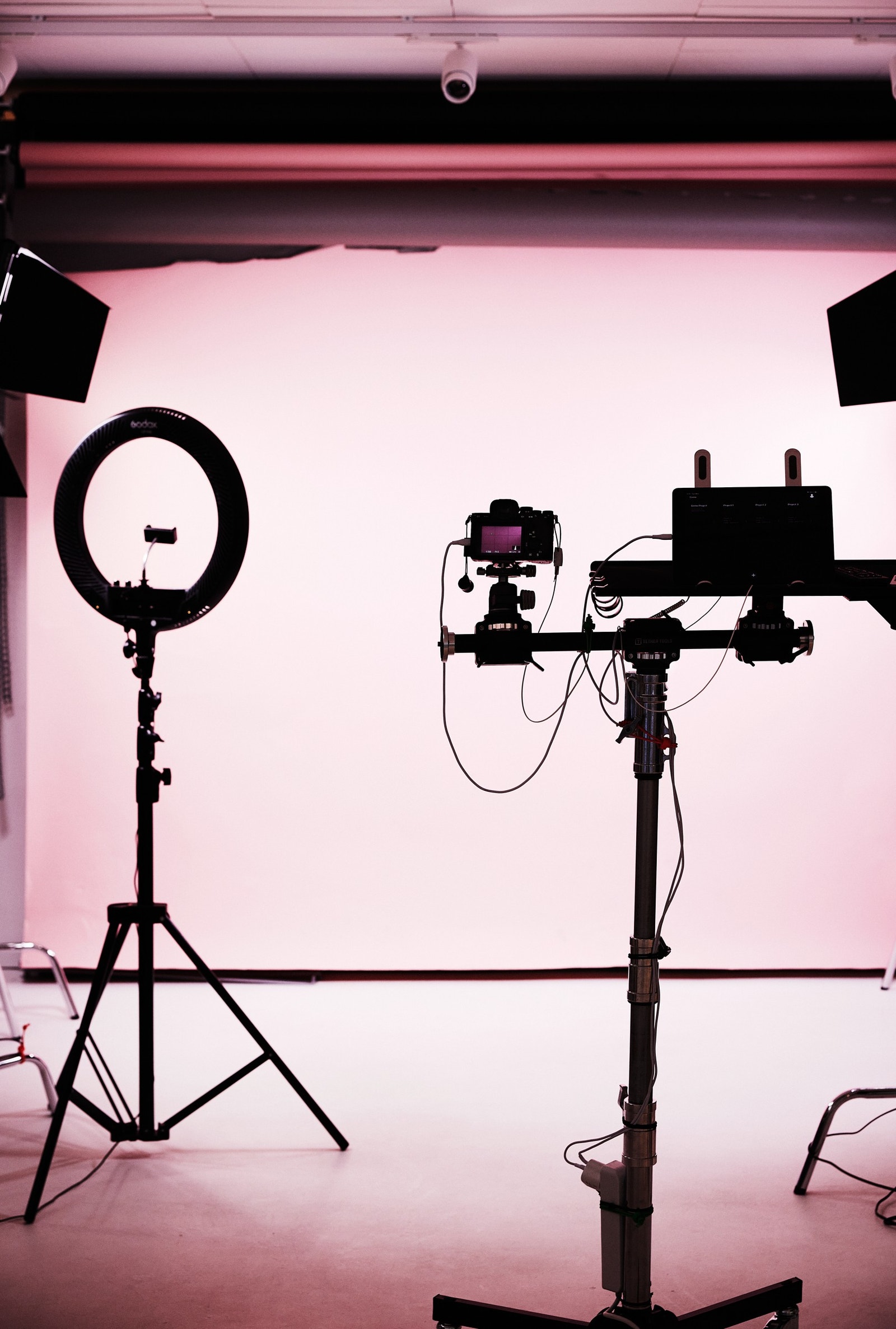 Steen & Strøm Tech Hall – 700 kvadratmeter med tech, samt lyd- og fotostudio tilgjengelig for våre leietakere. Galleribilde