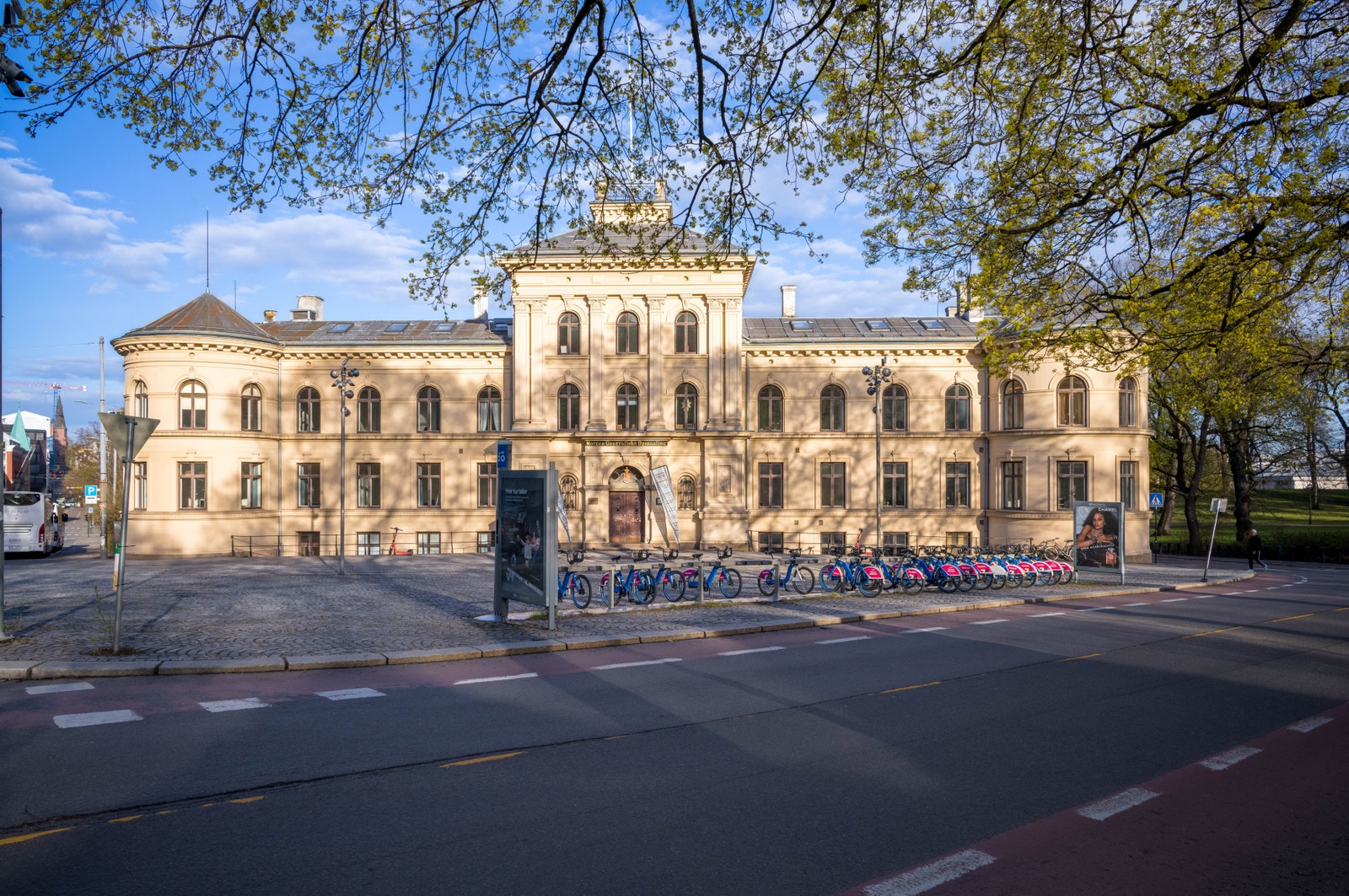foto hovedhus Kenneth Pedersen Galleribilde