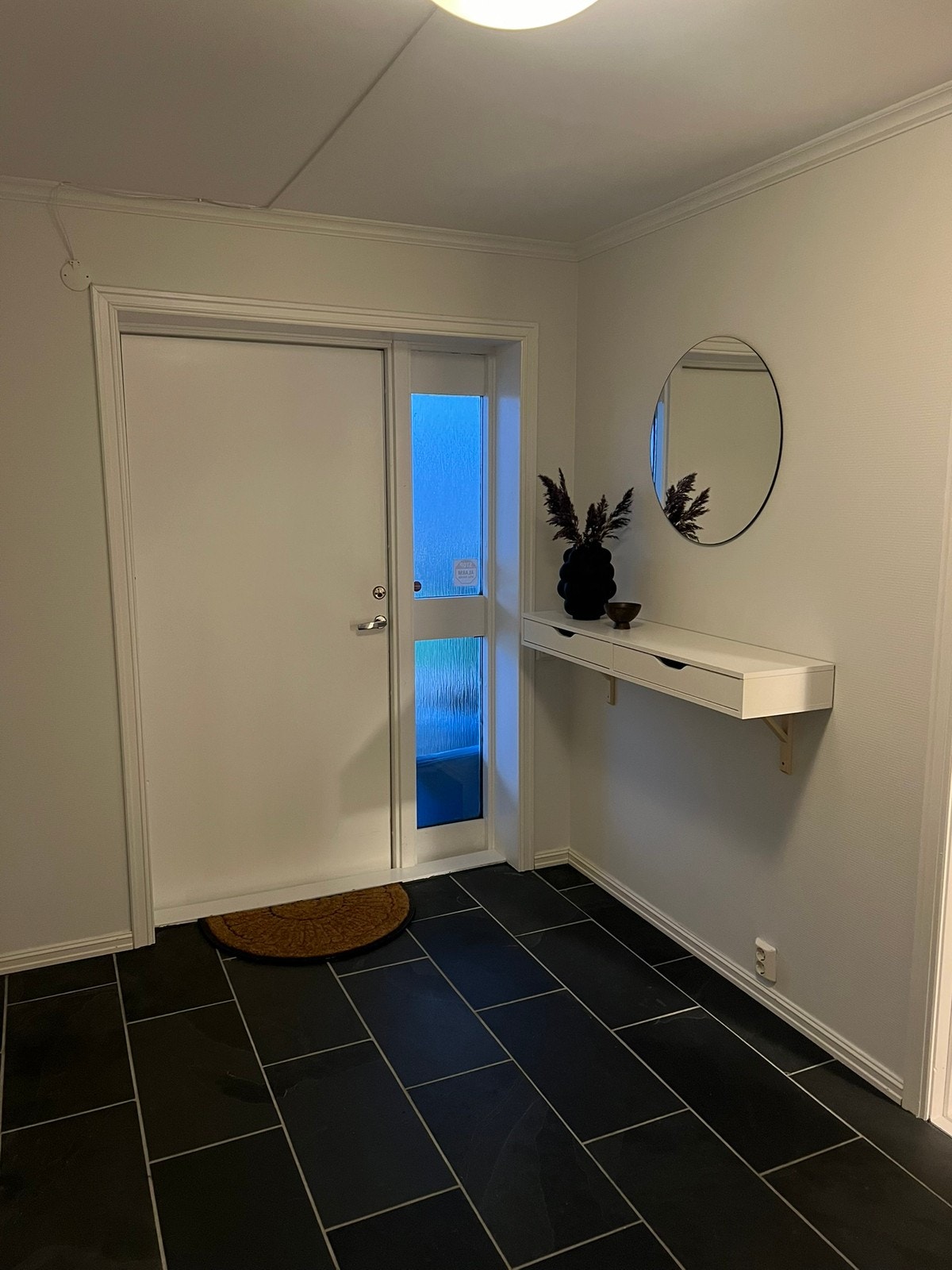 Egen inngang Galleribilde