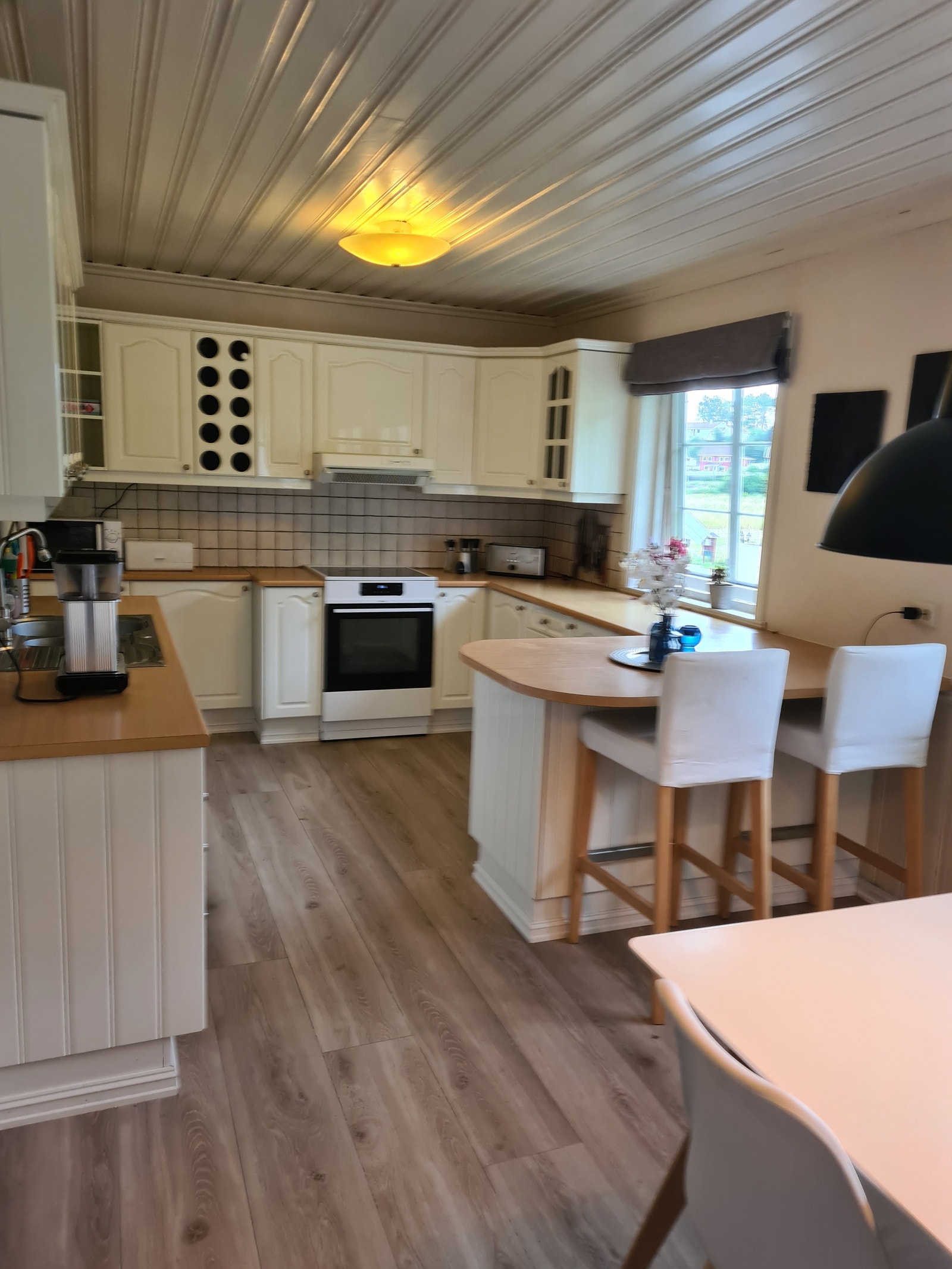 Kjøkken,fullt utstyrt Galleribilde