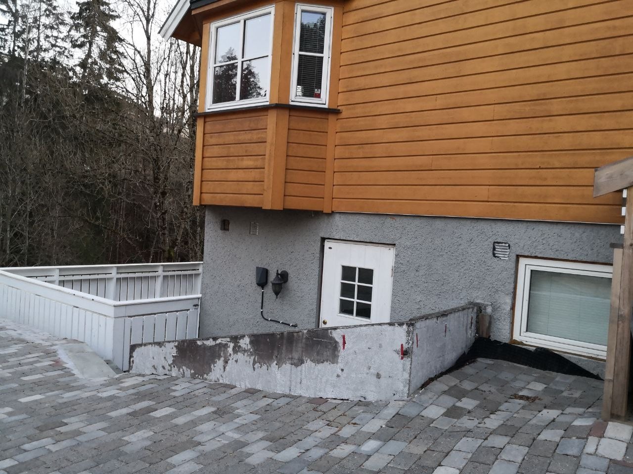 Sokkel leilighet Galleribilde